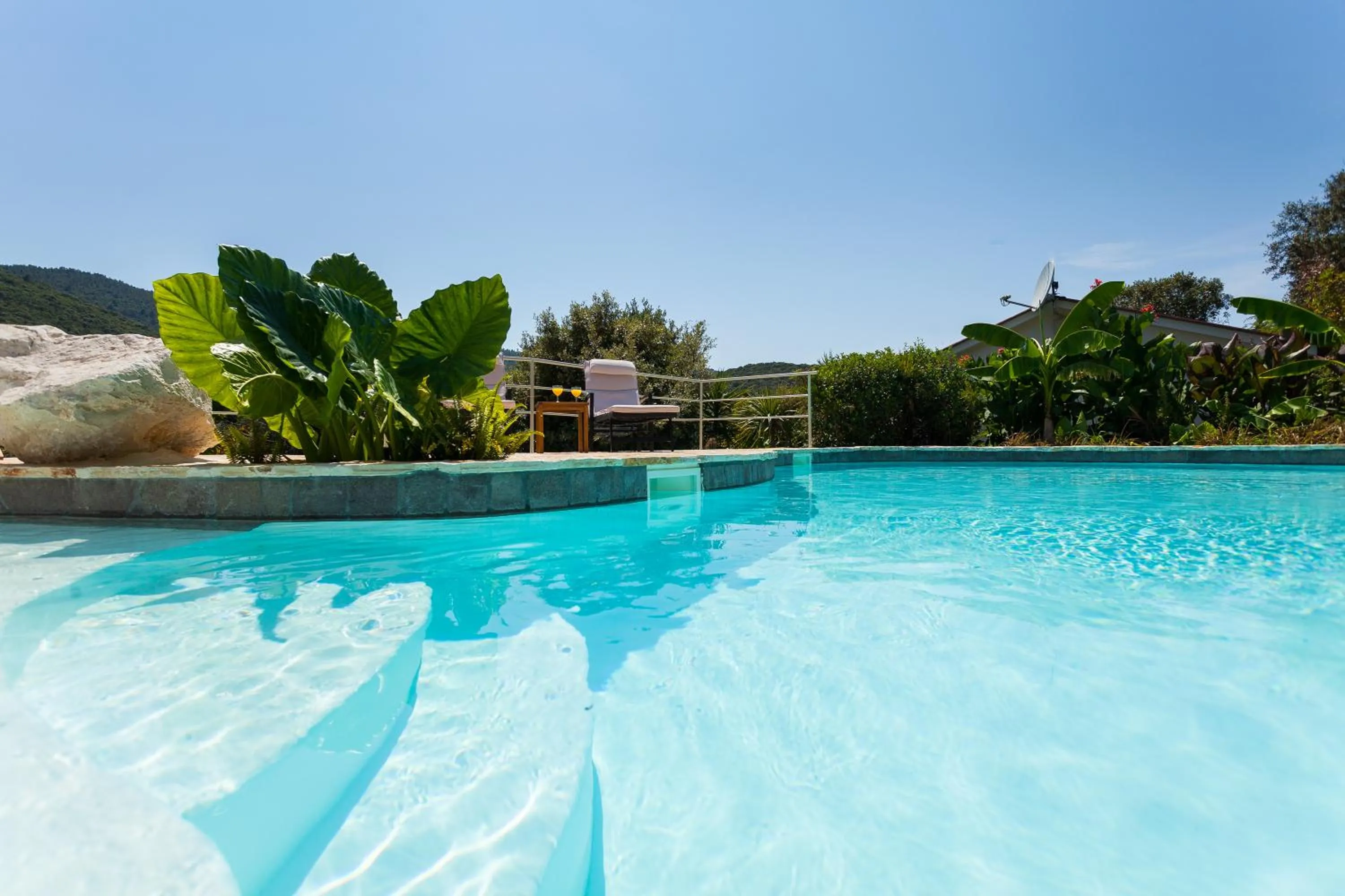 Swimming pool in Relax tiny villas 40 meters of the beach