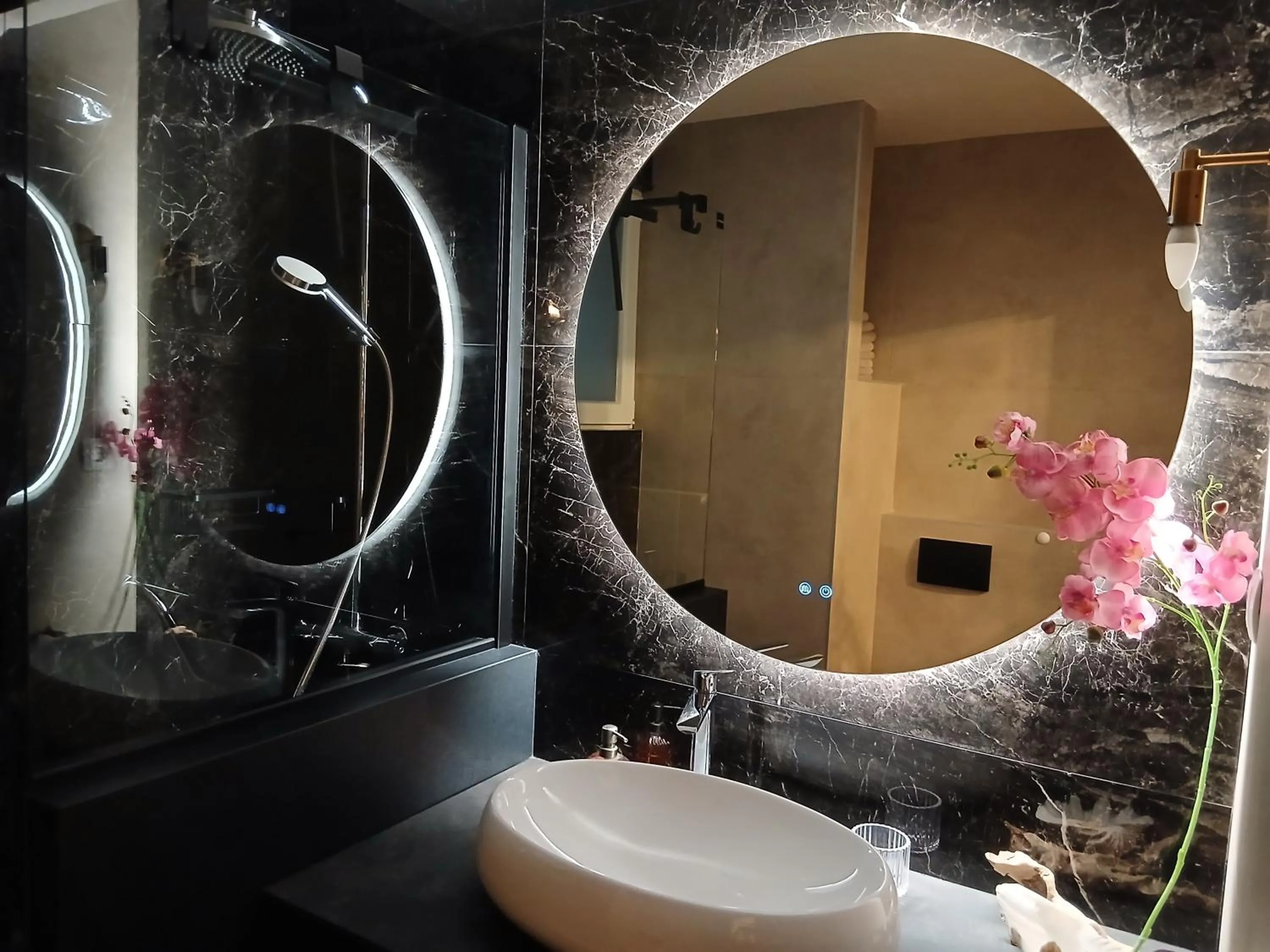 Bathroom in Relax tiny villas 40 meters of the beach
