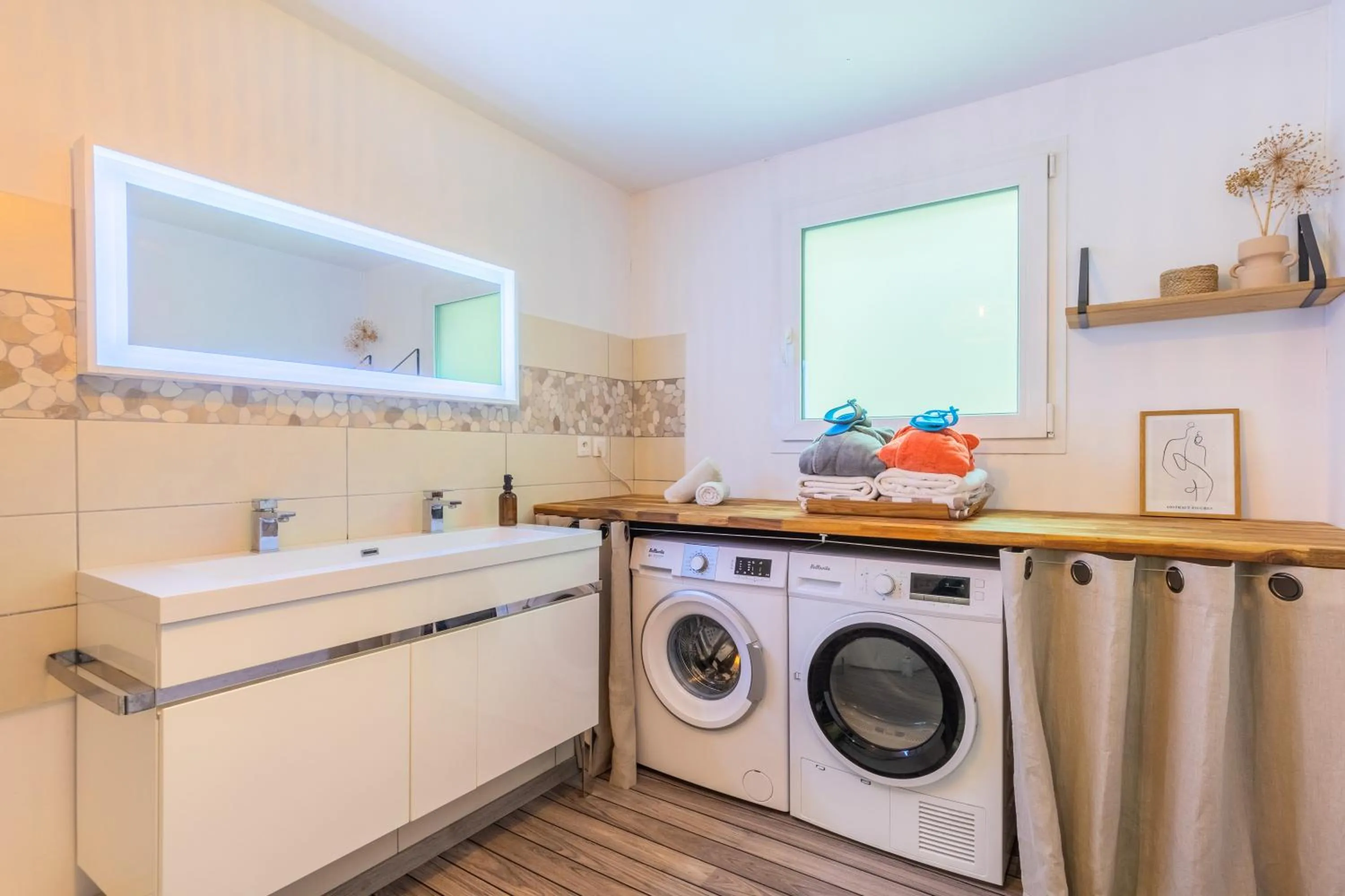 washing machine in Espace Zen'ing