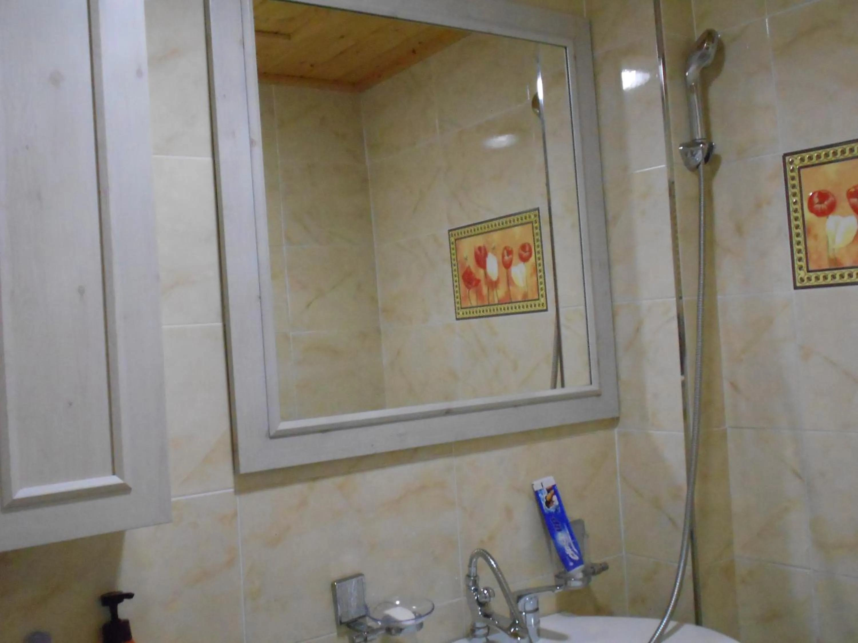 Happiness Full Hanok Guesthouse