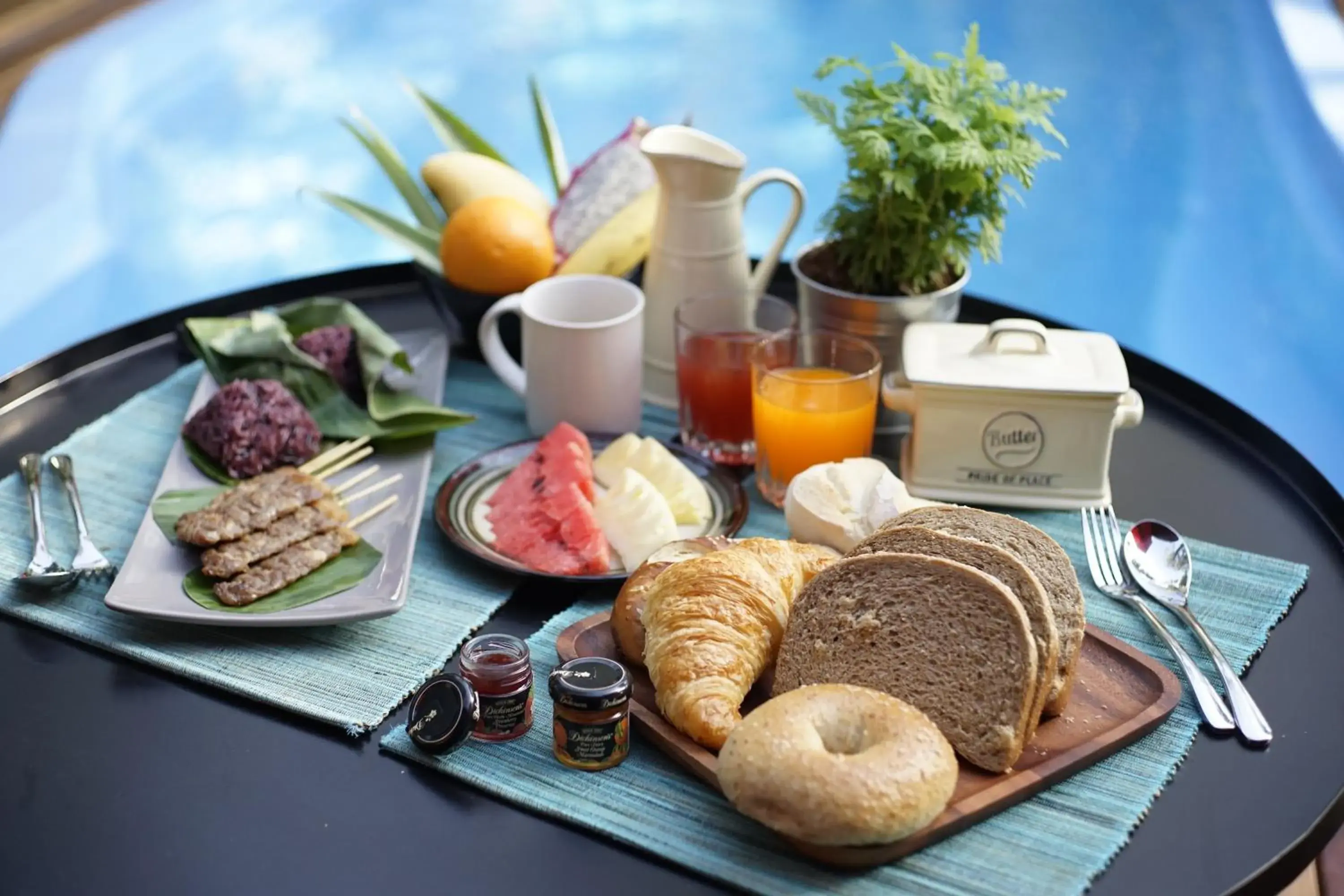 Five-Bedroom Villa with Private Pool and Garden in Private Pool Villa 88 Nimman Chiangmai Five-Bedroom Villa with Private Pool and Garden in Private Pool Villa 88 Nimman Chiangmai