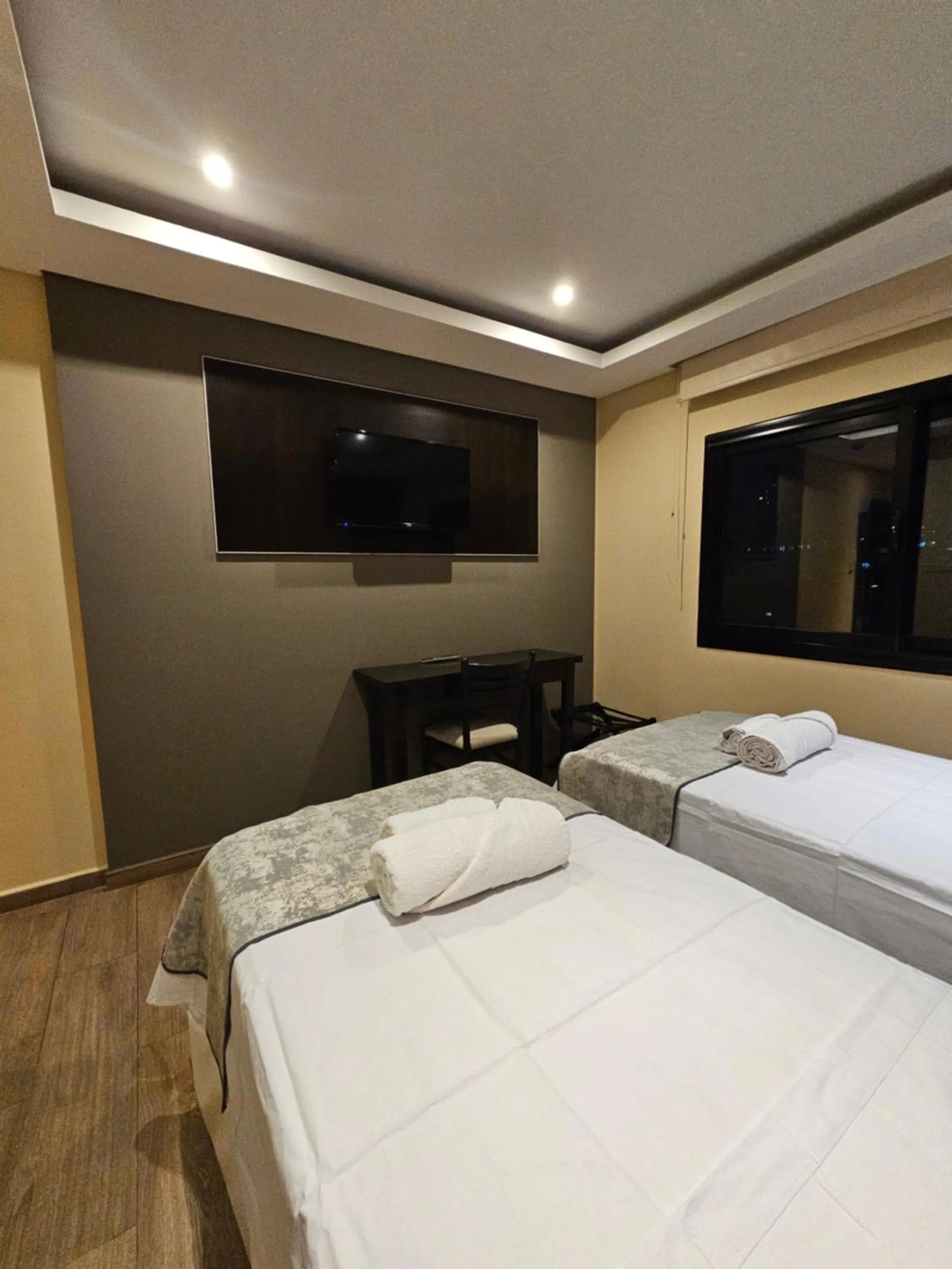 Bed in Hotel Grand Lago