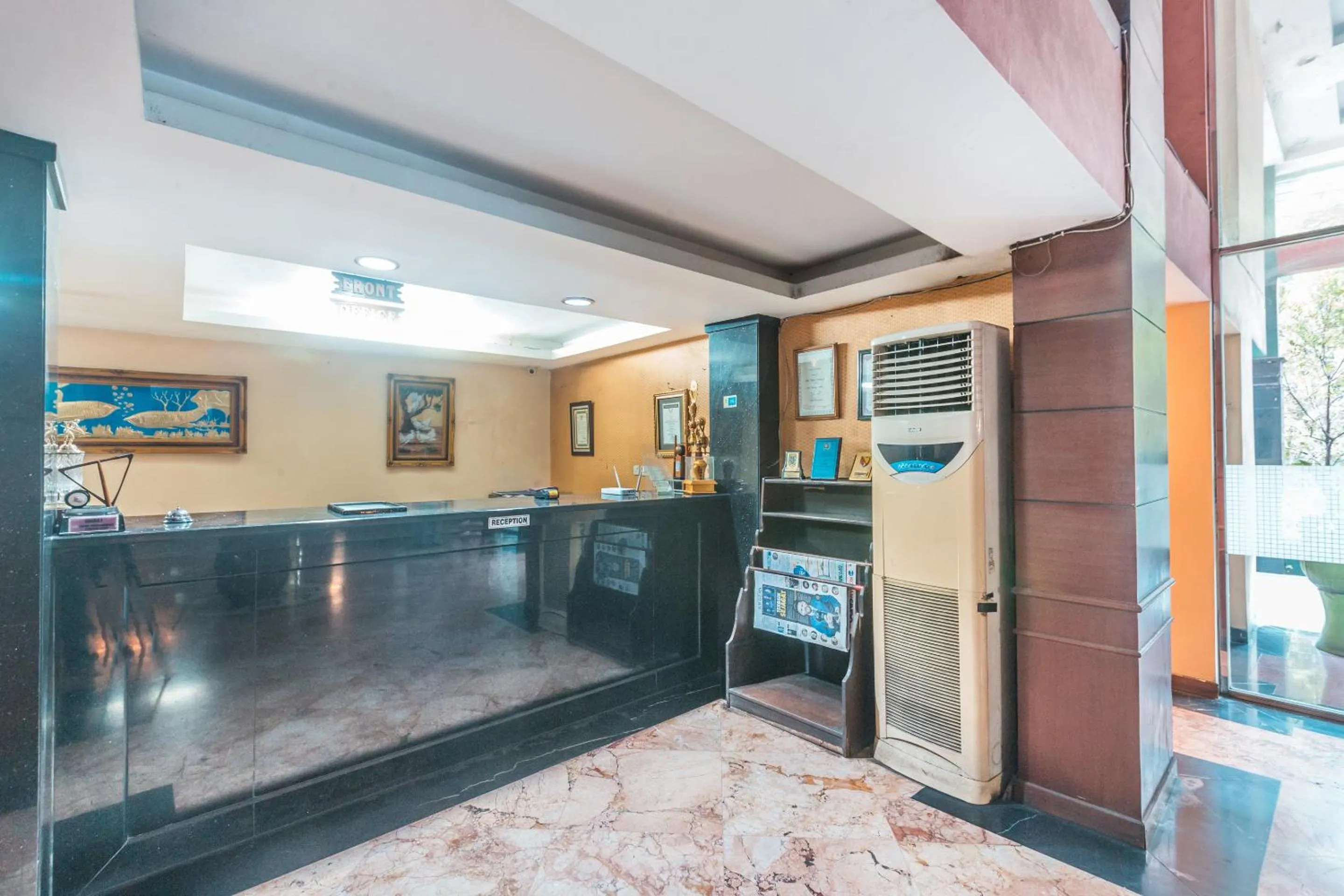 Lobby or reception in OYO 94759 Hotel Taman Cibinong