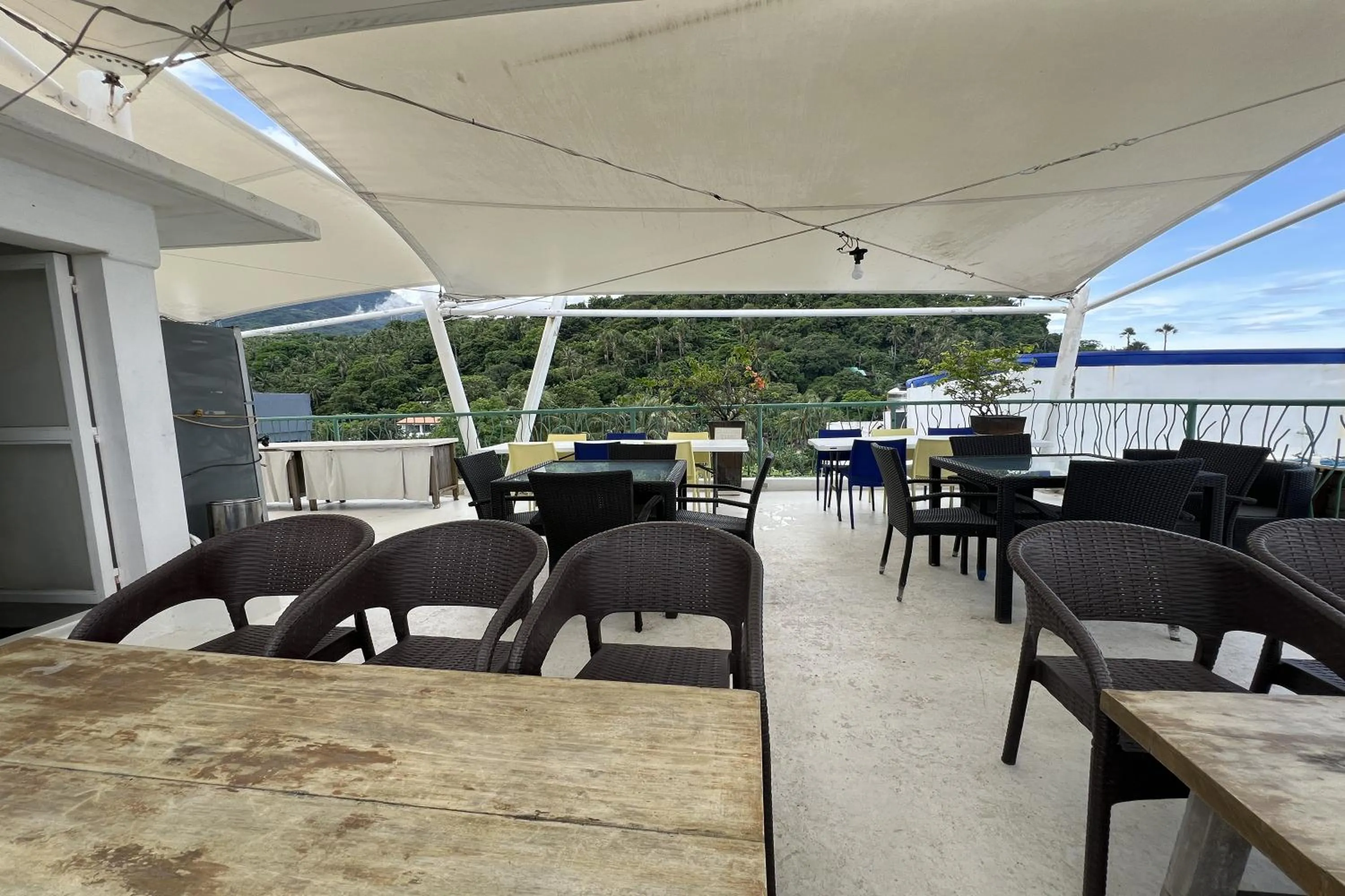 Seating area in Bangera Inn
