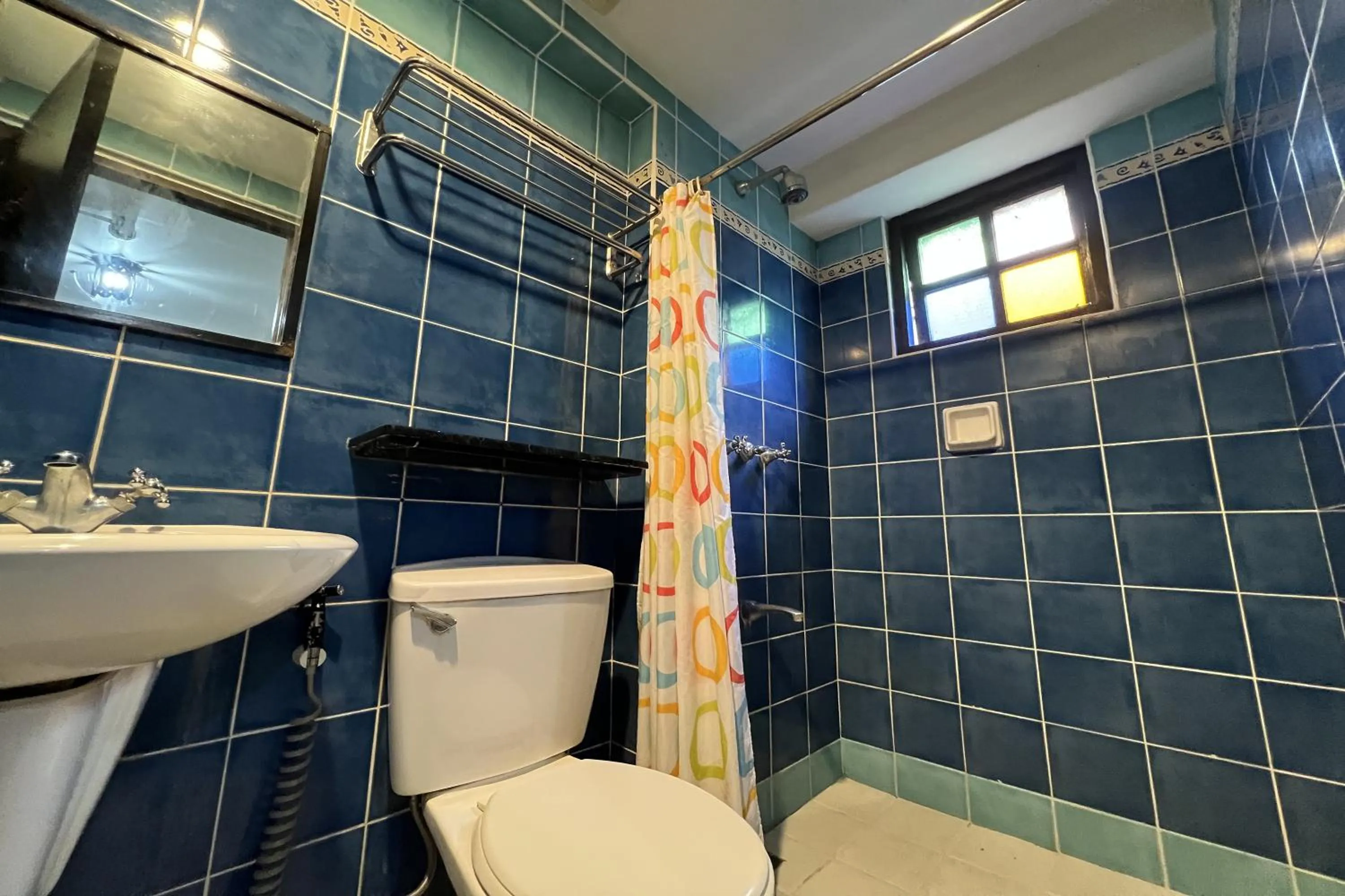 Bathroom in Bangera Inn