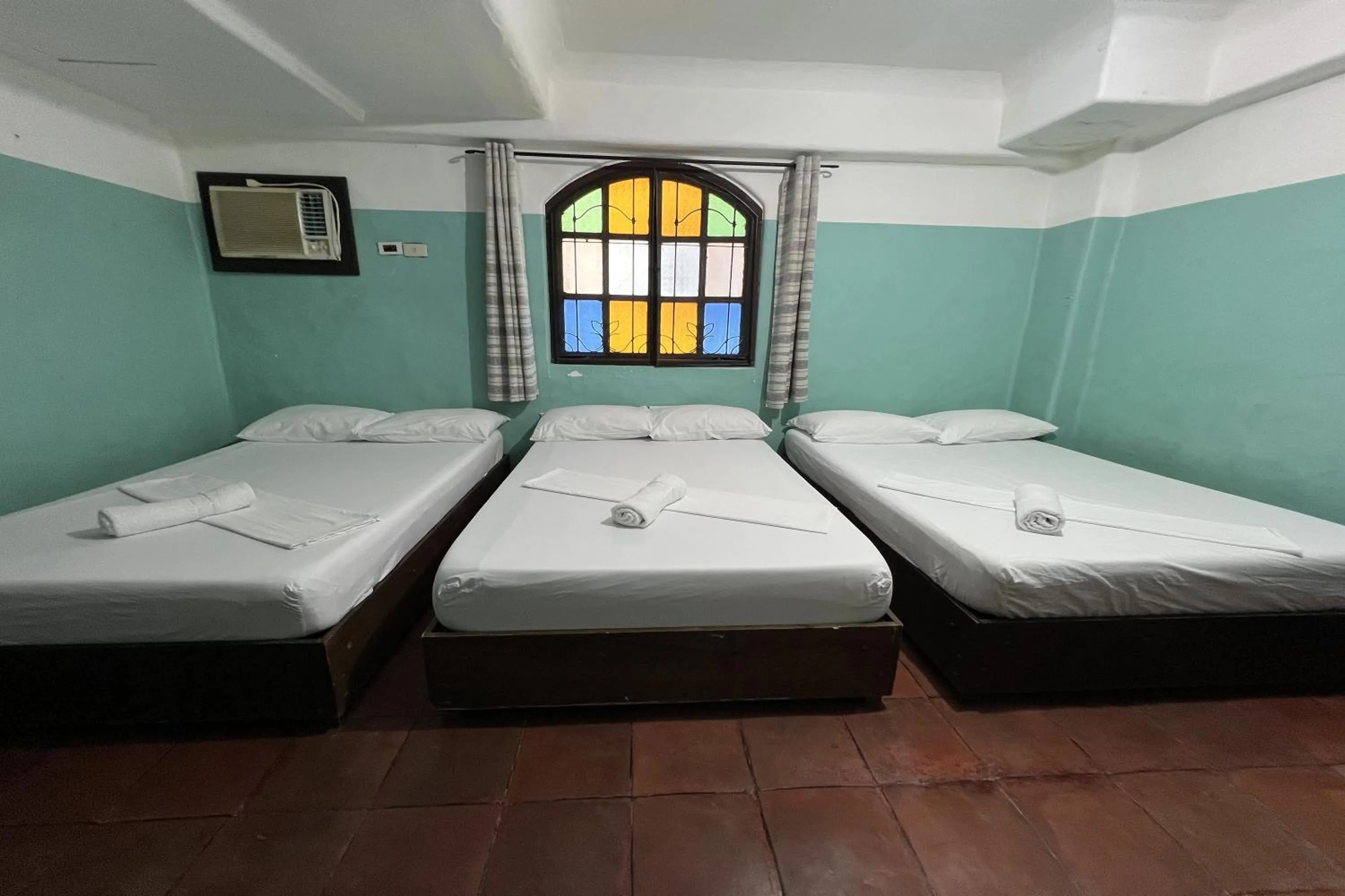 Bed in Bangera Inn