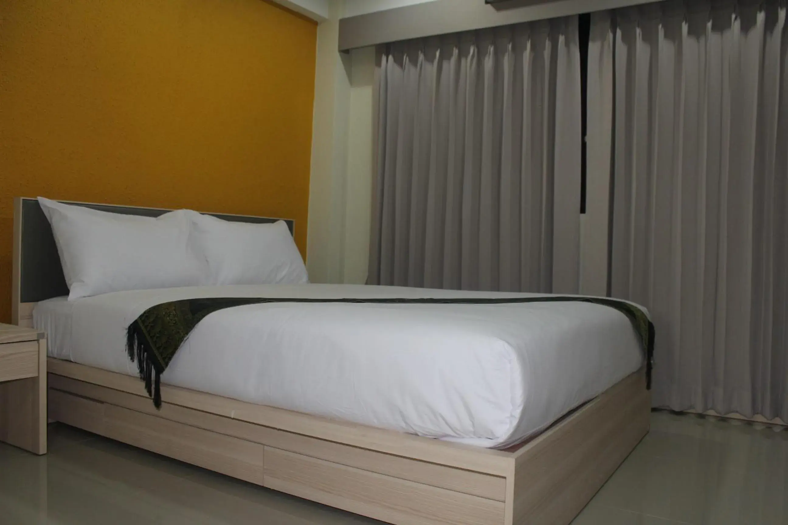 bunk bed, Bed in La Porte Hotel Bangkok bunk bed, Bed in La Porte Hotel Bangkok