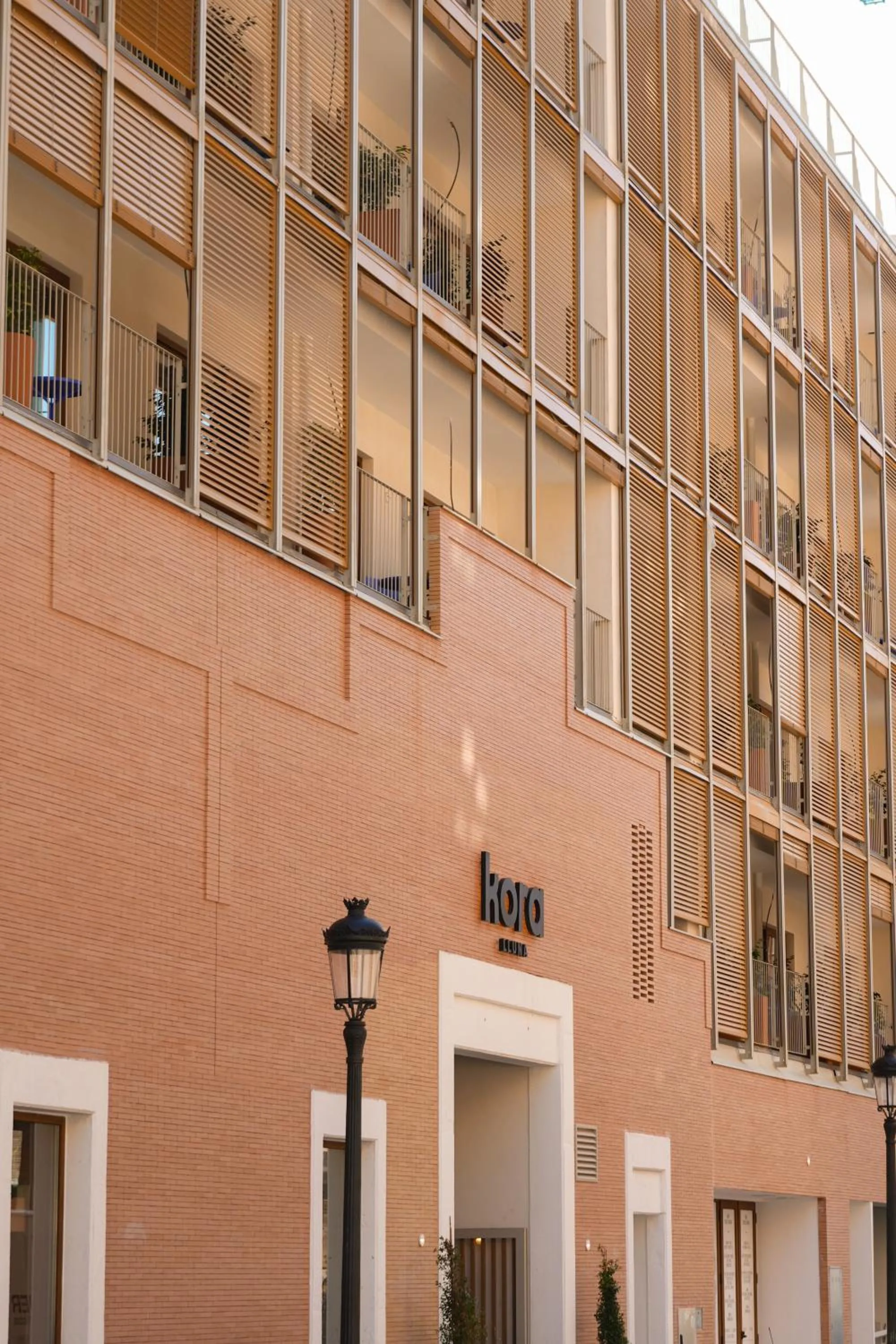 Facade/entrance in Kora Lluna