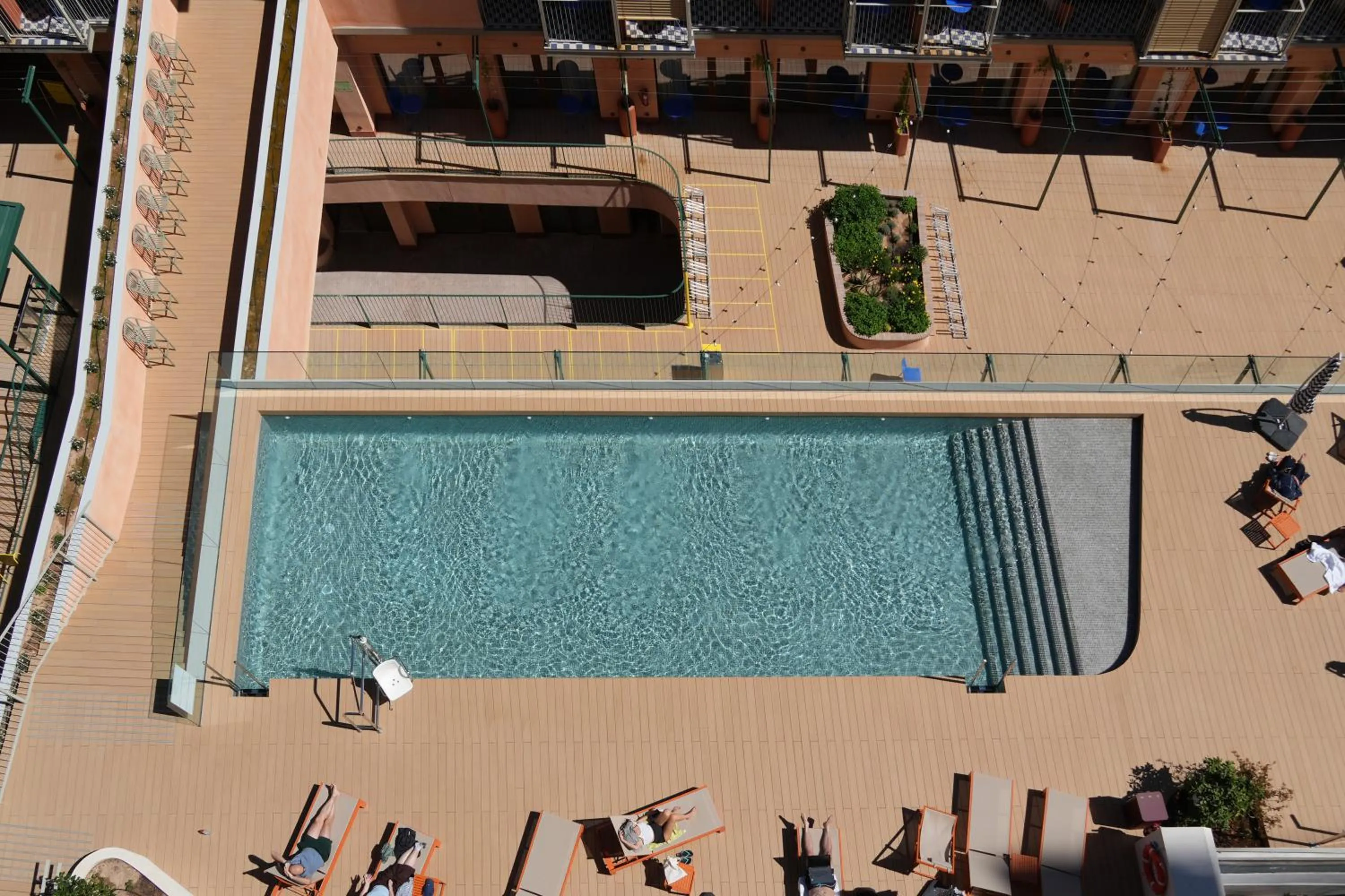 Pool view in Kora Lluna
