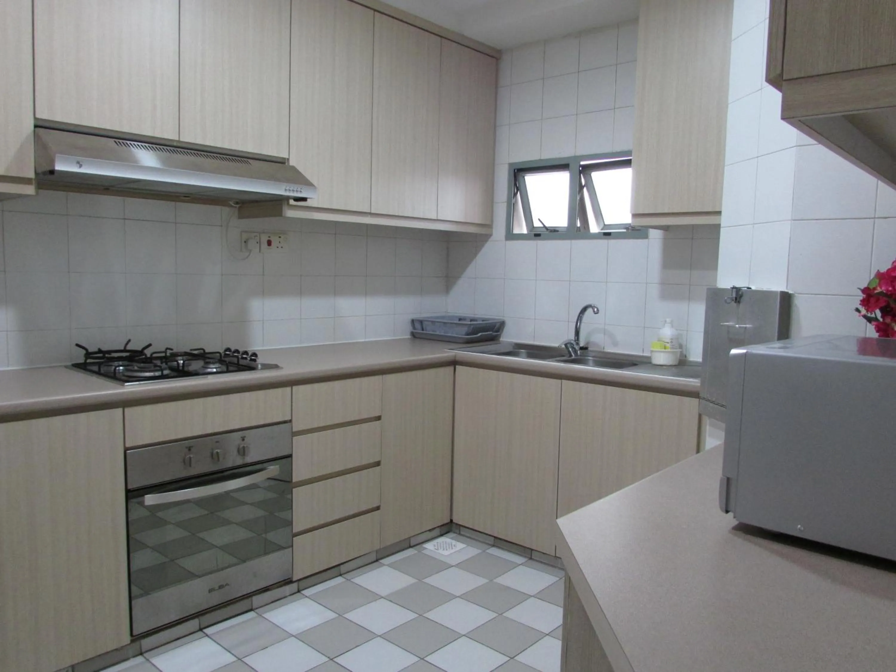 Kitchen or kitchenette in Village Residence West Coast by Far East Hospitality