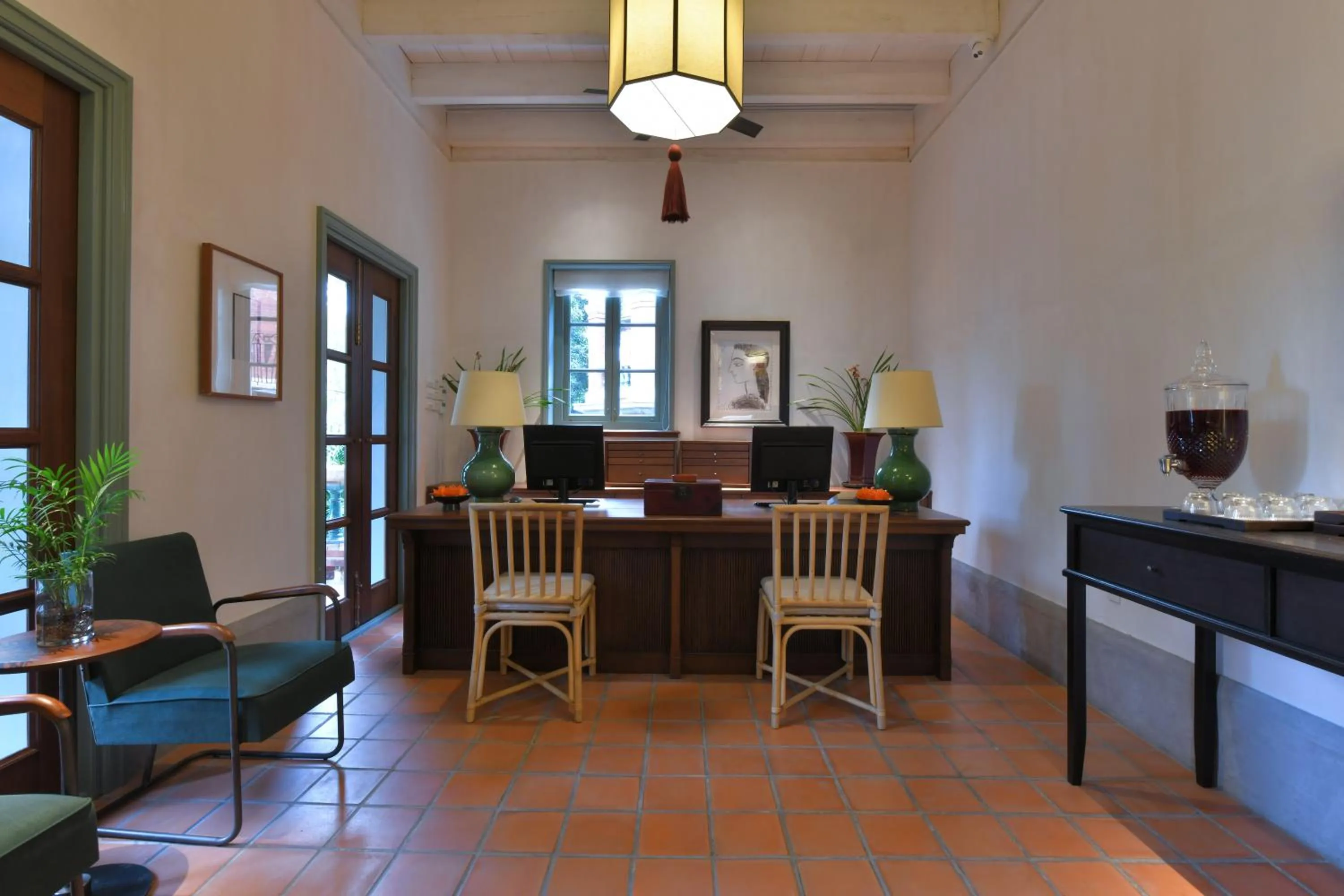 Living room in LeeManorHotle