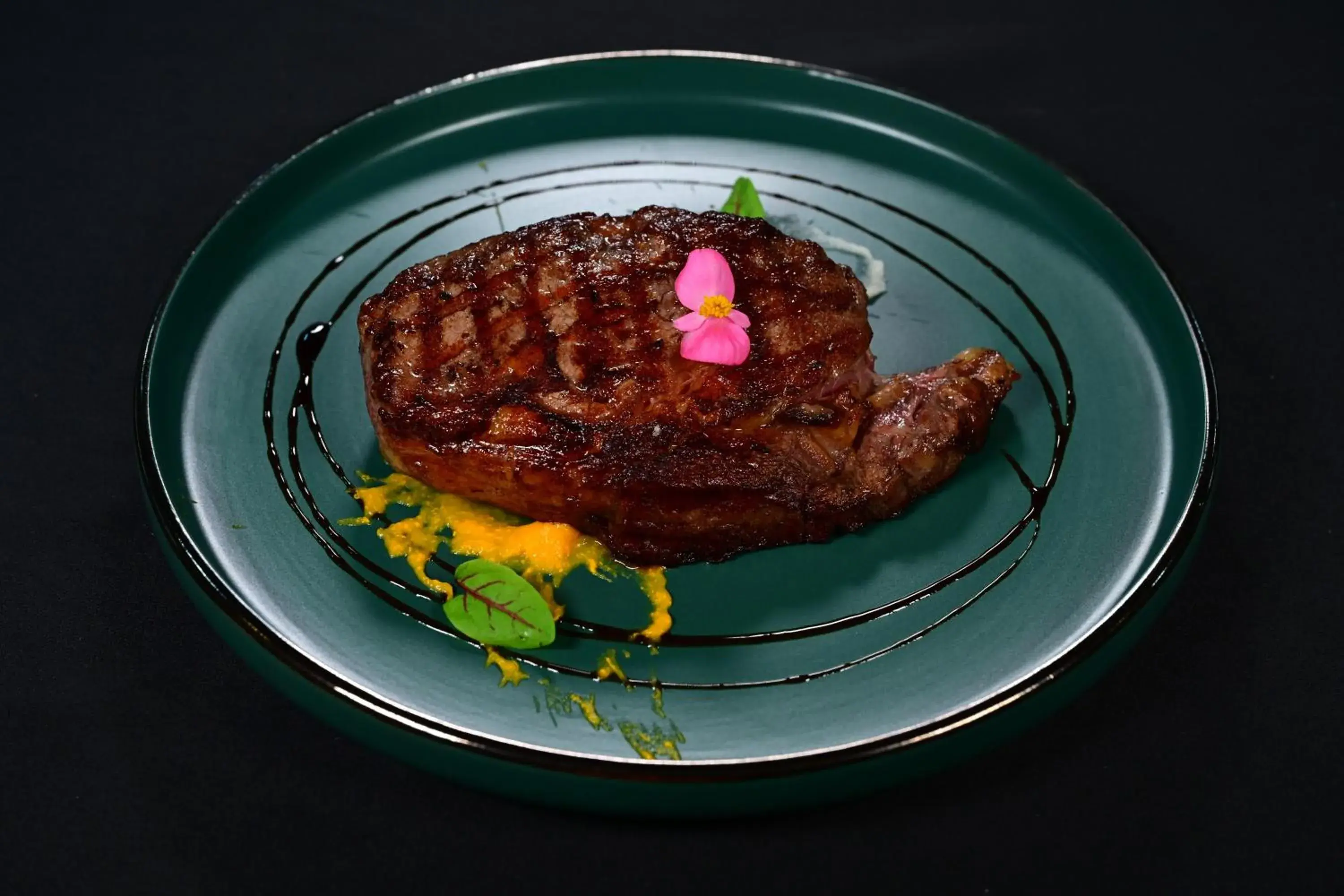 Restaurant/places to eat in Hotel Sir Royal Restaurant/places to eat in Hotel Sir Royal