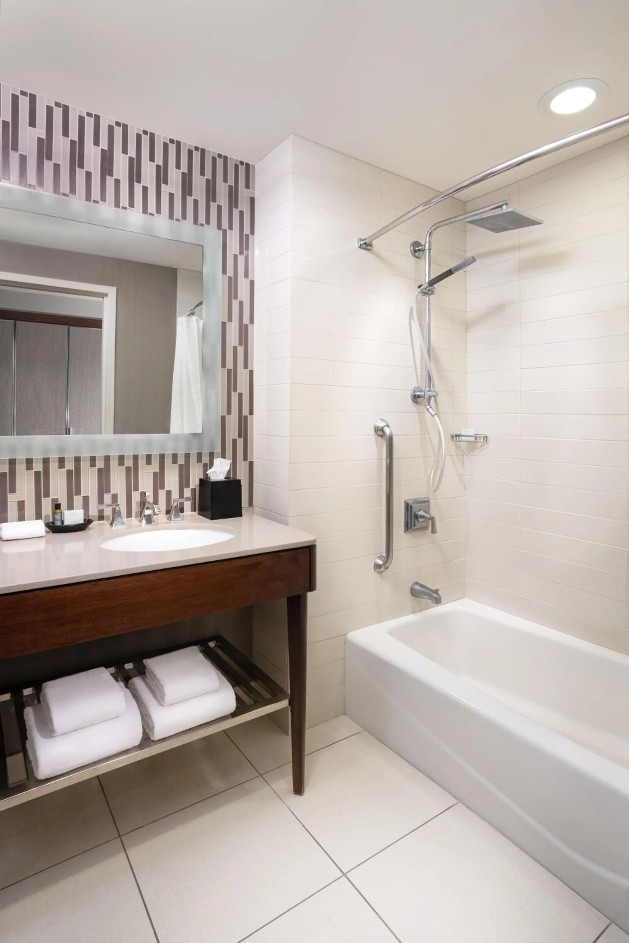 Bathroom in The Westin Jekyll Island