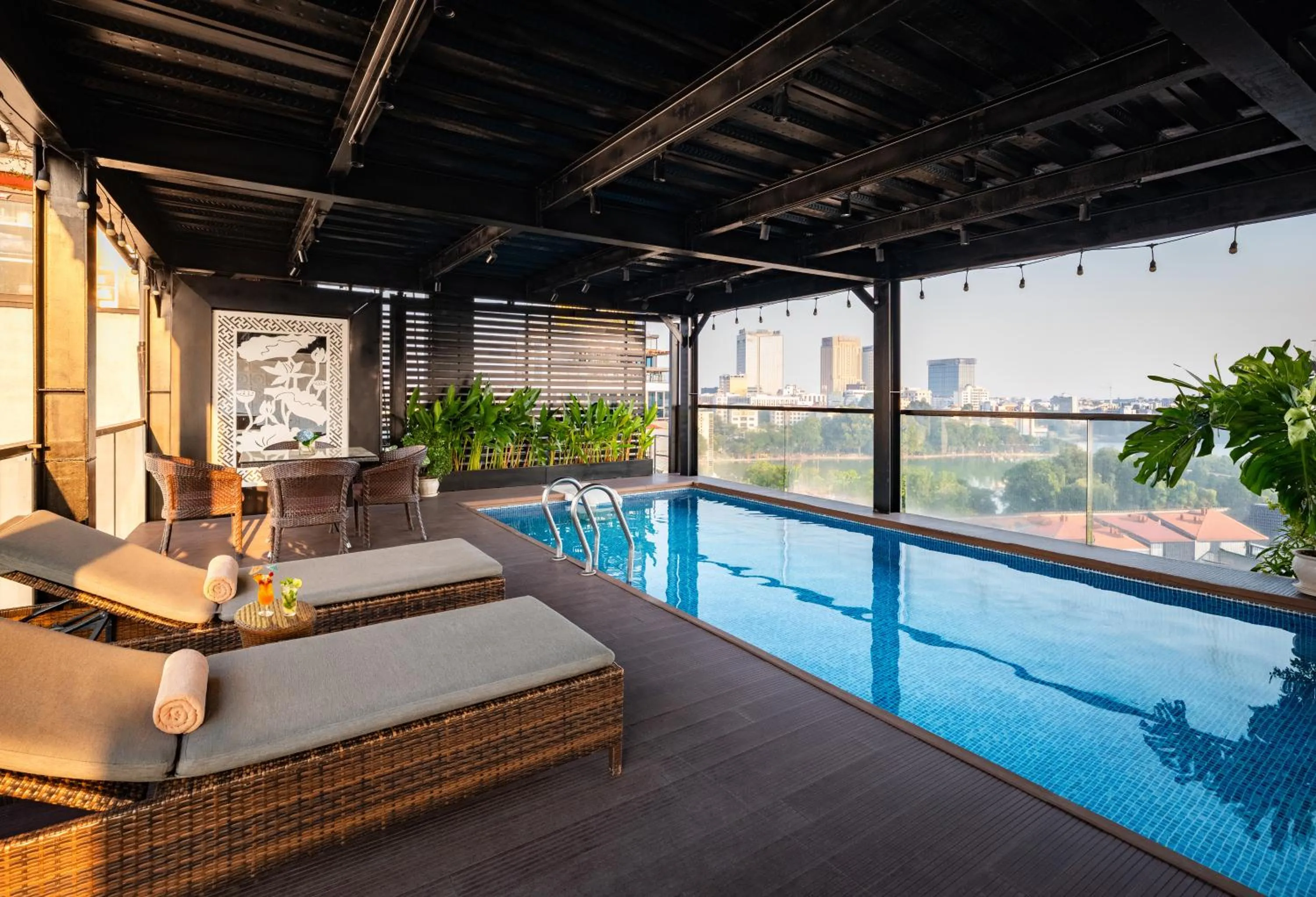 Swimming pool in Hanoi Solis Hotel