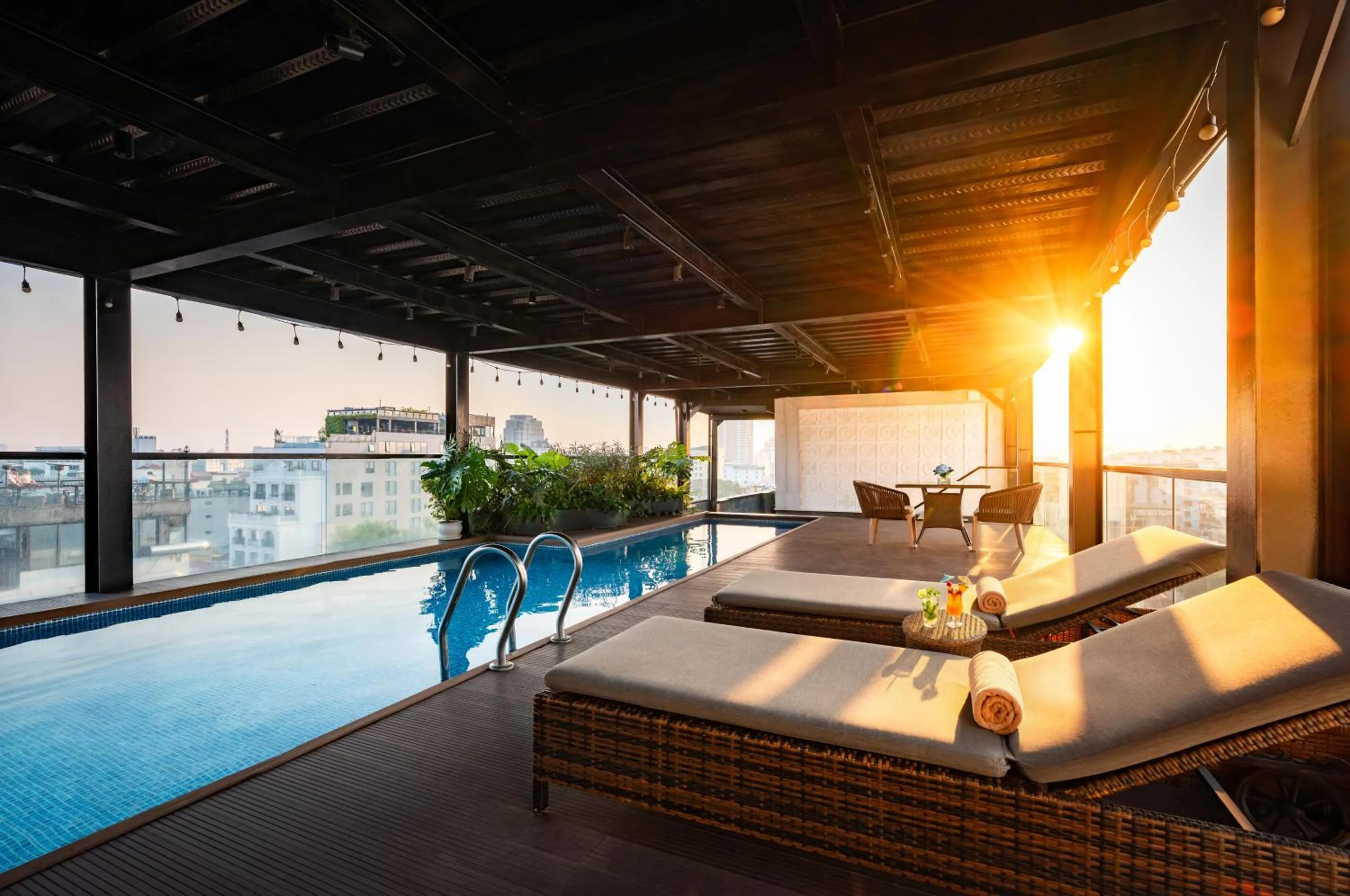 Swimming pool in Hanoi Solis Hotel