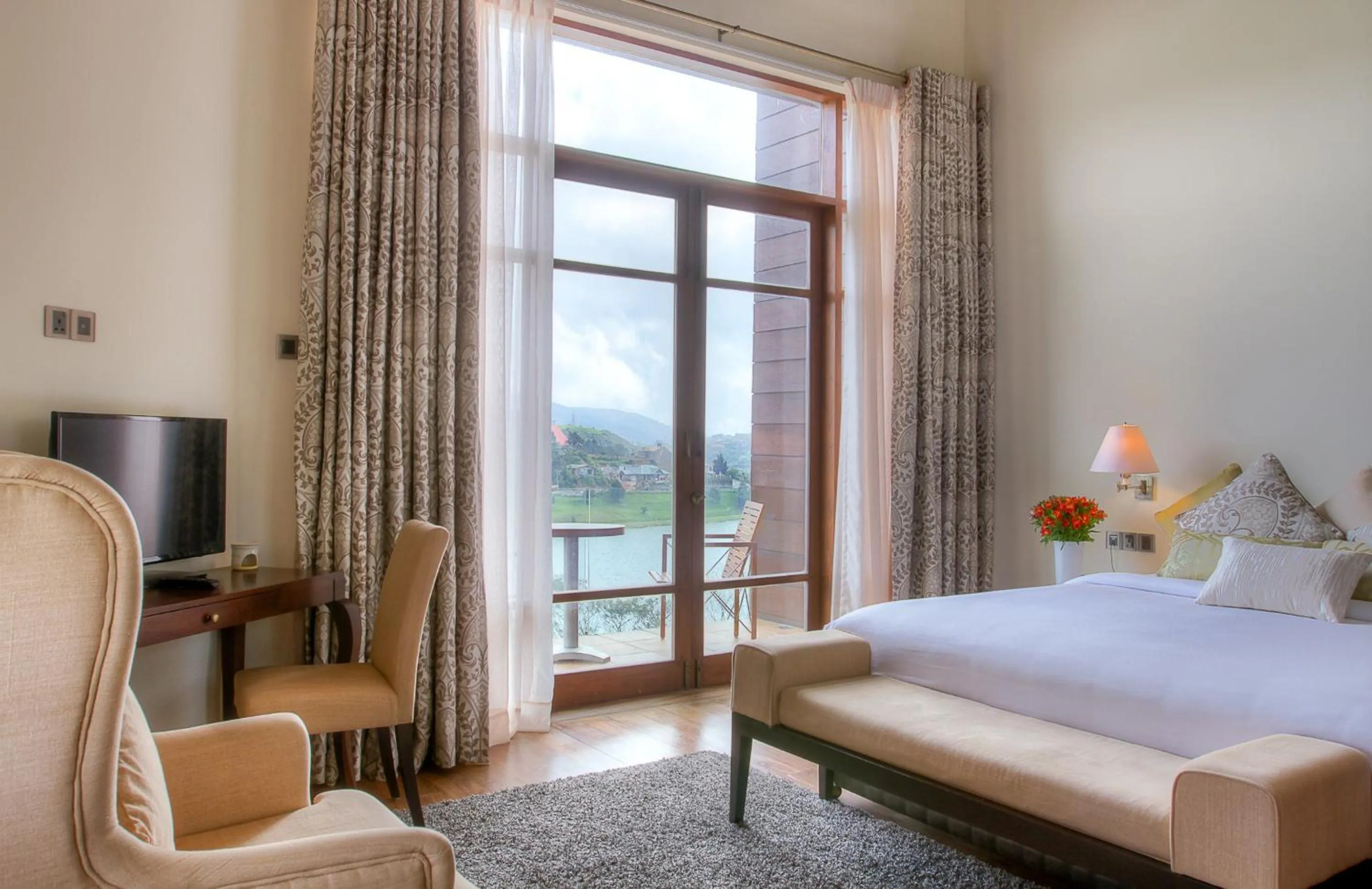 Bedroom, Bed in Tea Plant Nuwara Eliya