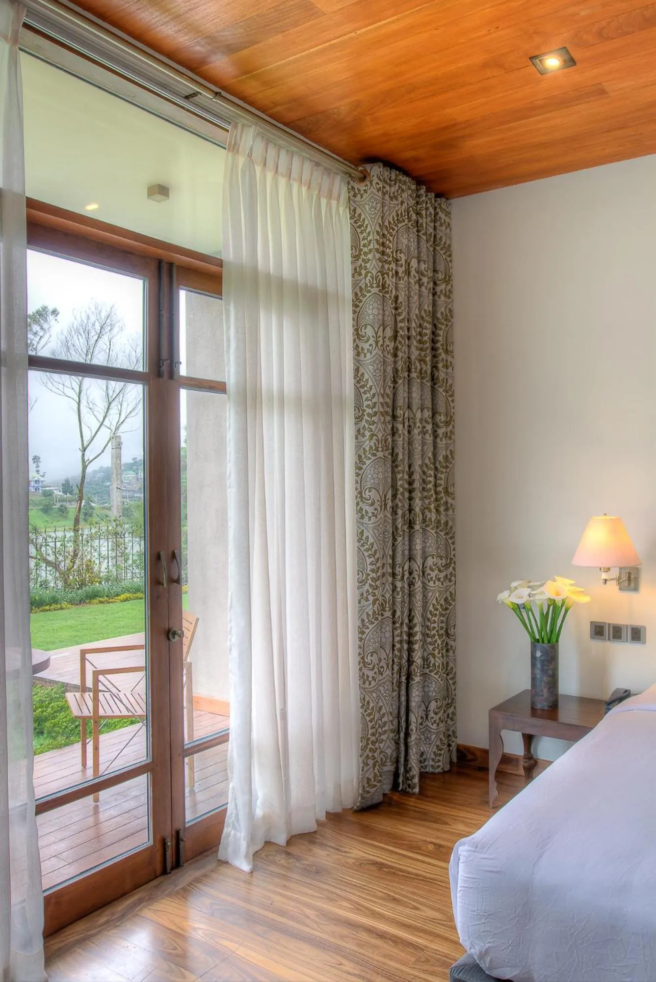 Garden view, Bed in Tea Plant Nuwara Eliya