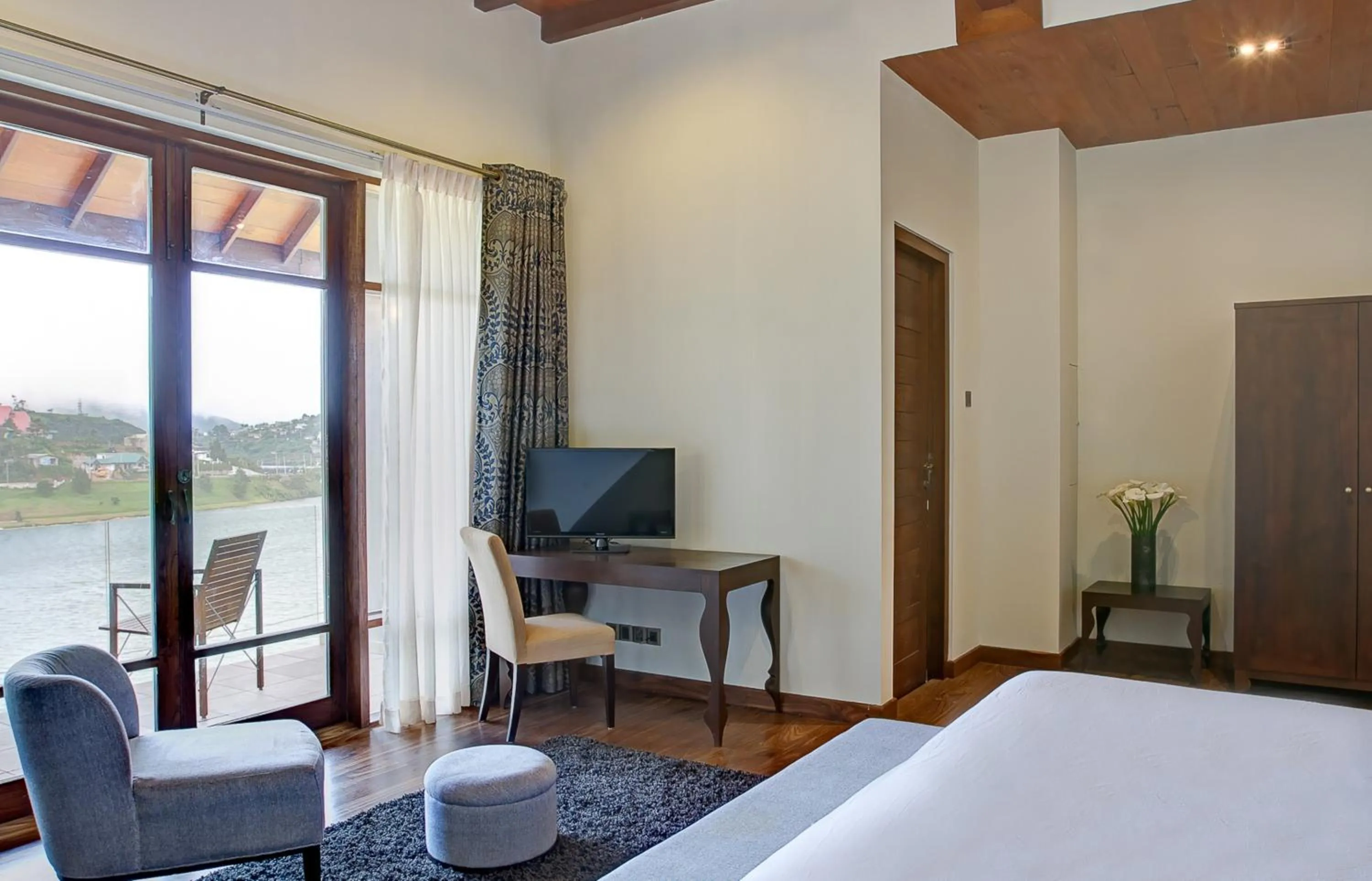 TV and multimedia, Bed in Tea Plant Nuwara Eliya