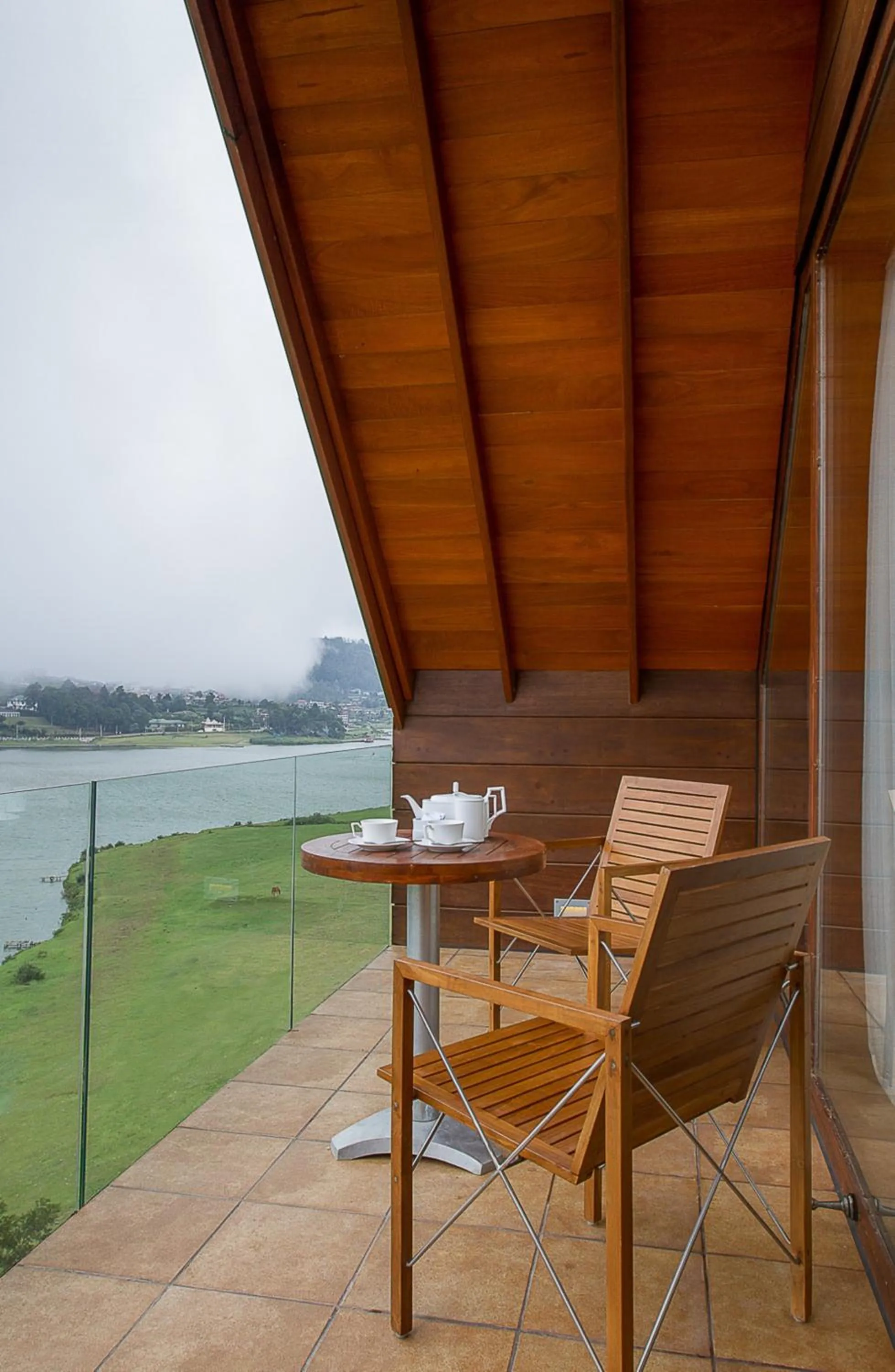 River view in Tea Plant Nuwara Eliya