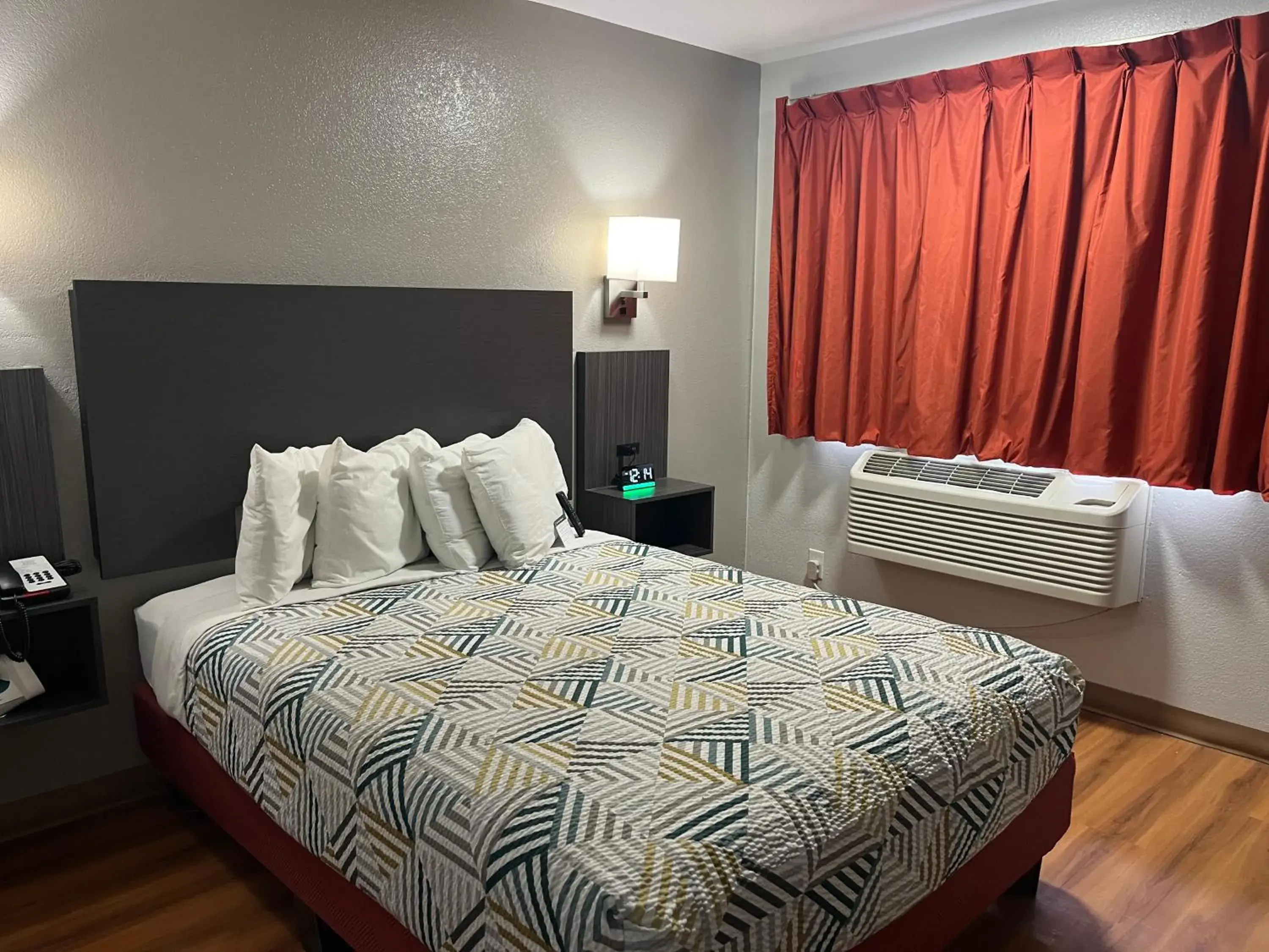 Queen Room - single occupancy - Disability Access - Roll in Shower in Studio 6 - Grants, NM Queen Room - single occupancy - Disability Access - Roll in Shower in Studio 6 - Grants, NM