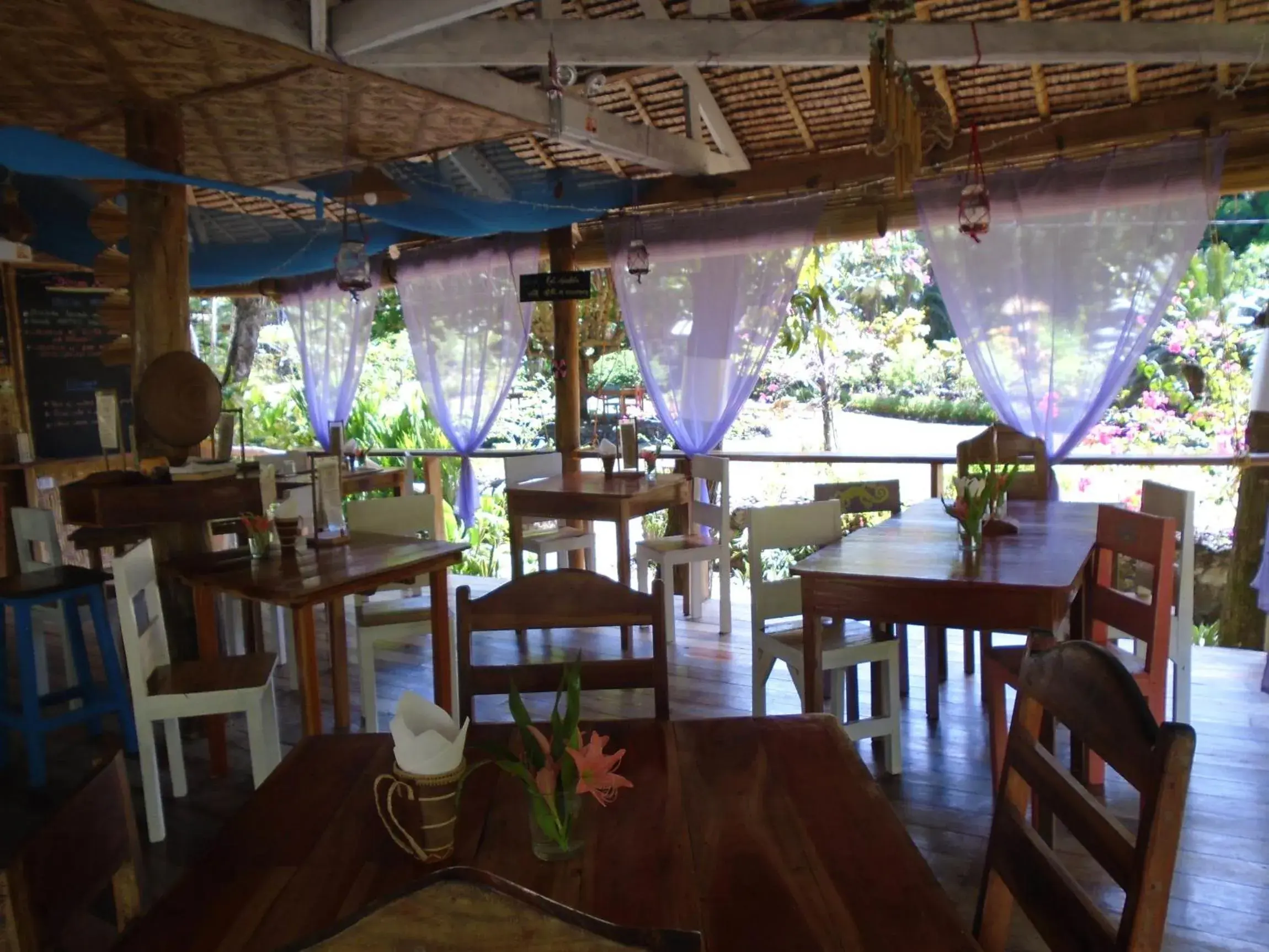 Restaurant/places to eat in Nypa Style Resort Camiguin Restaurant/places to eat in Nypa Style Resort Camiguin