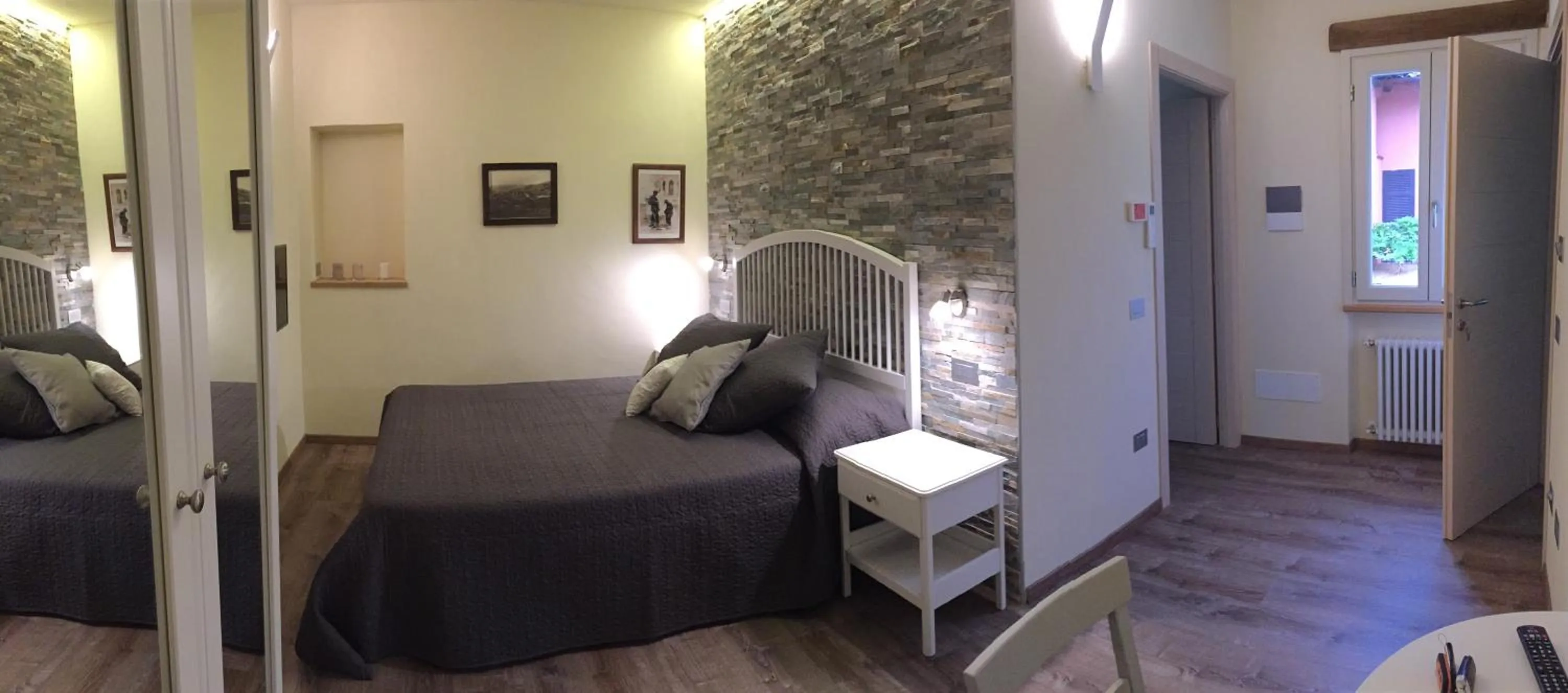 Bedroom in Borgo Inferiore 24