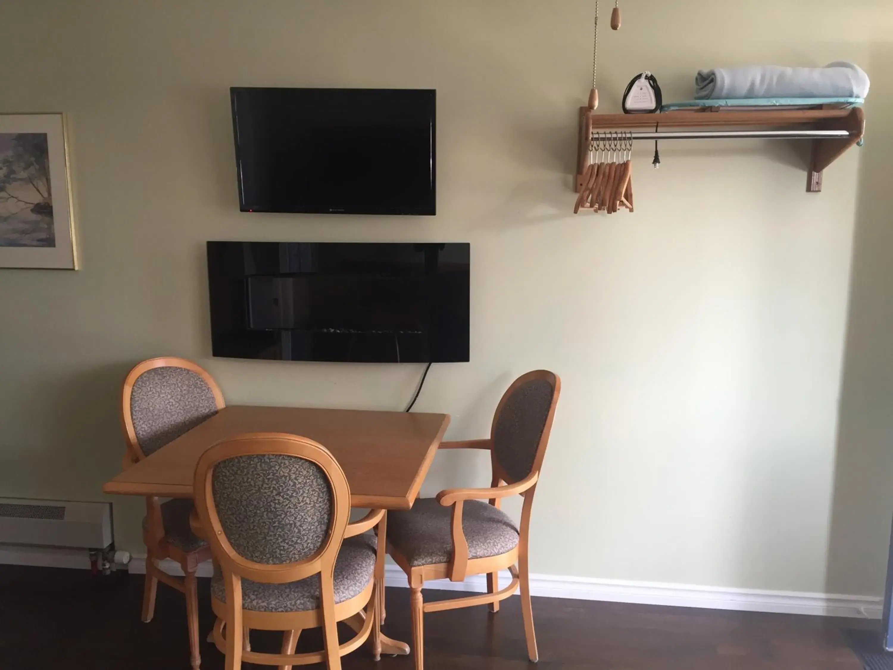 Double Room in My Friends Inn Manitoulin Double Room in My Friends Inn Manitoulin