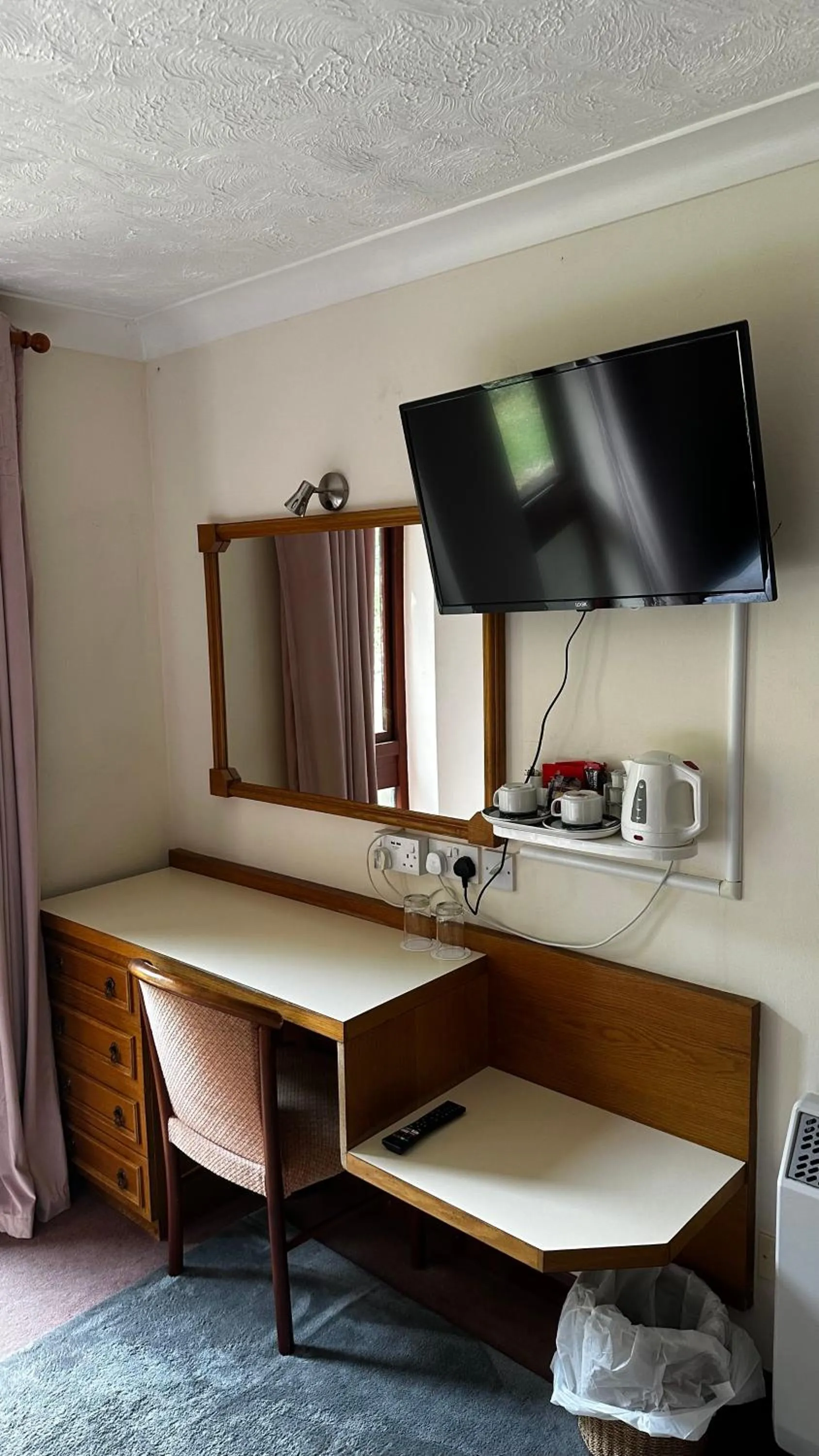 TV and multimedia in Farmhouse Inn