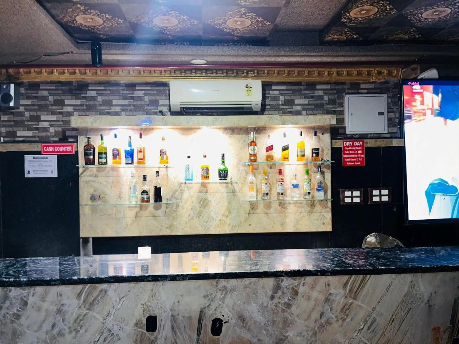 Hotel Grand Akshay &Bar