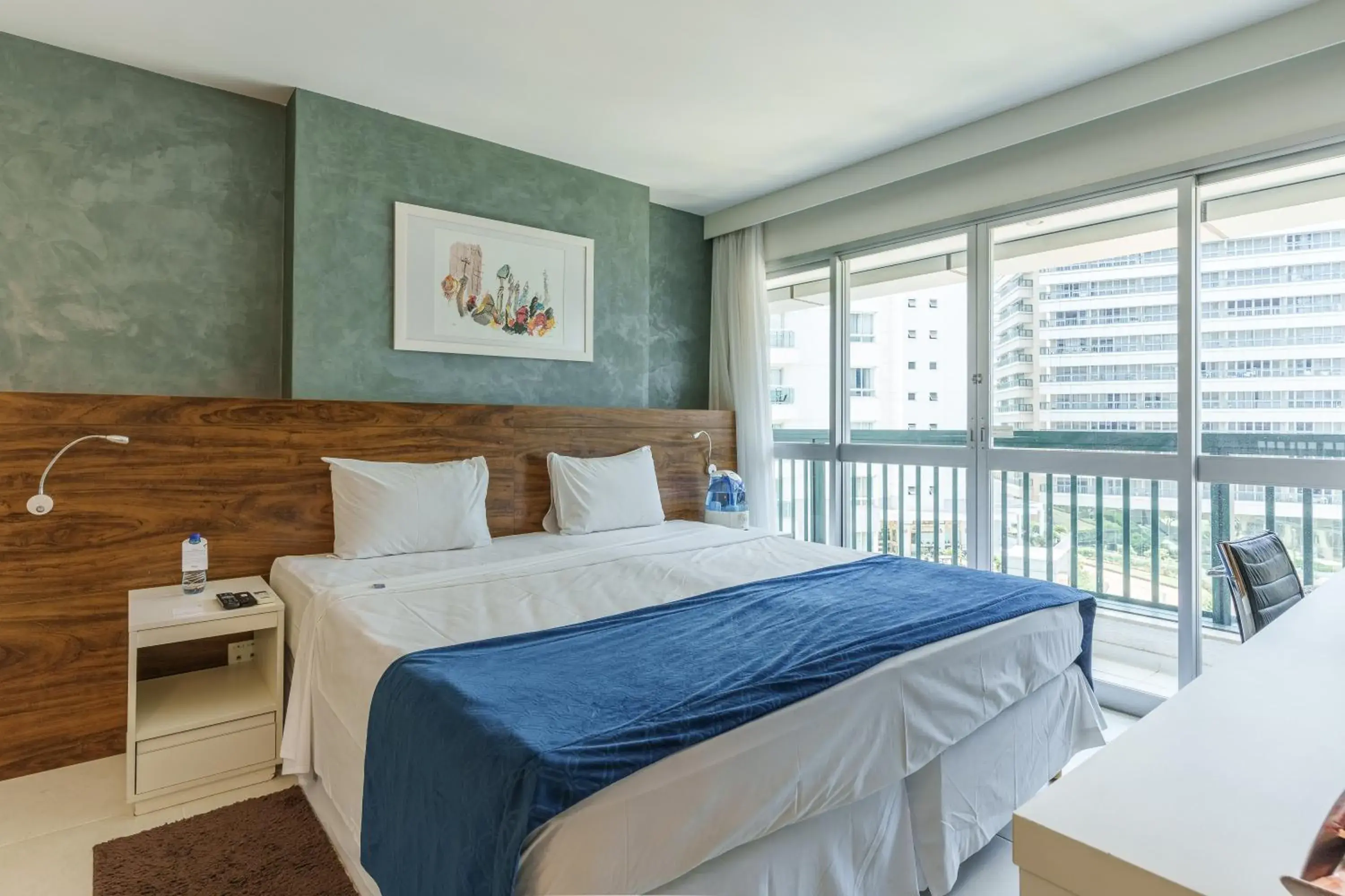 Bed in Hplus Vision Executive Bed in Hplus Vision Executive