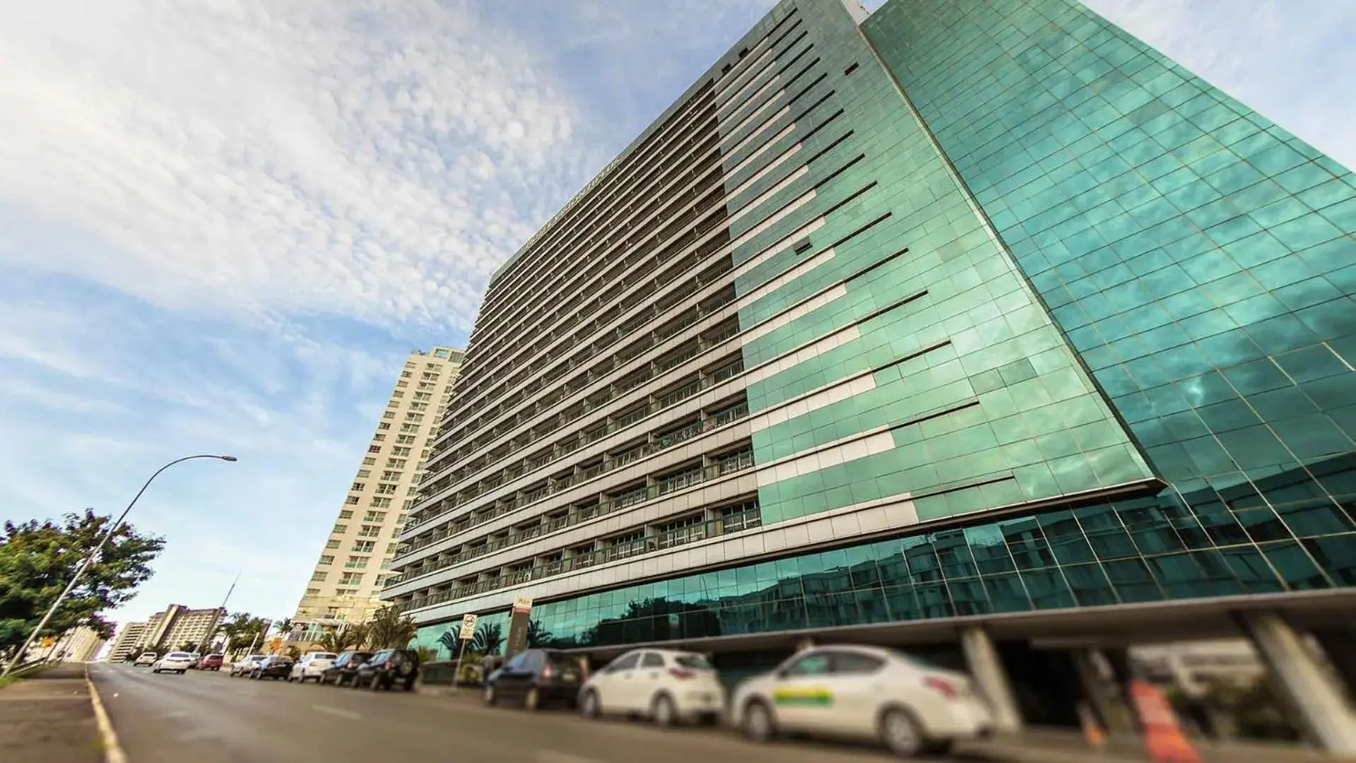 Street view in Hplus Vision Executive Street view in Hplus Vision Executive