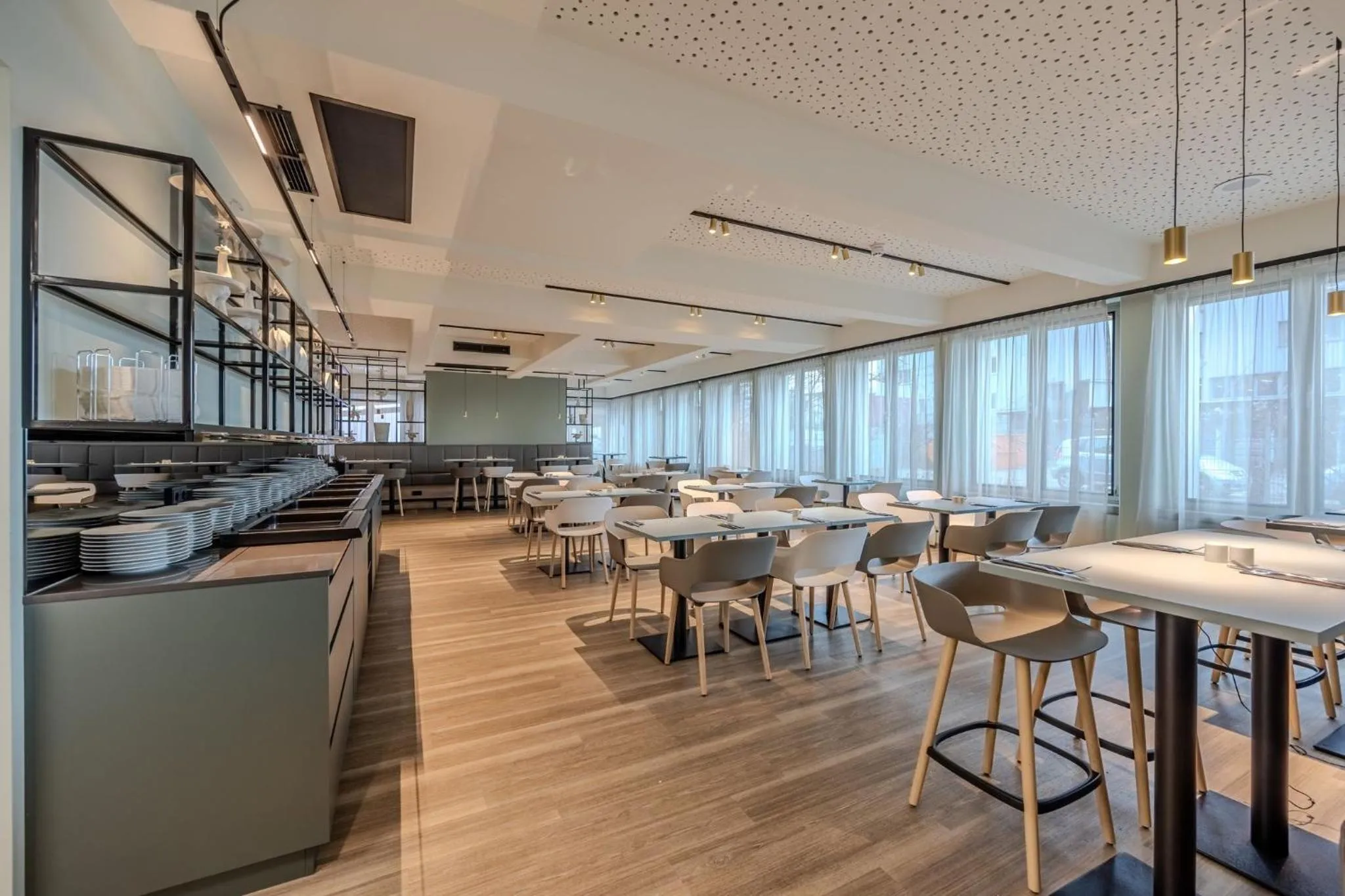 Breakfast in East Five Hotel Frankfurt Offenbach