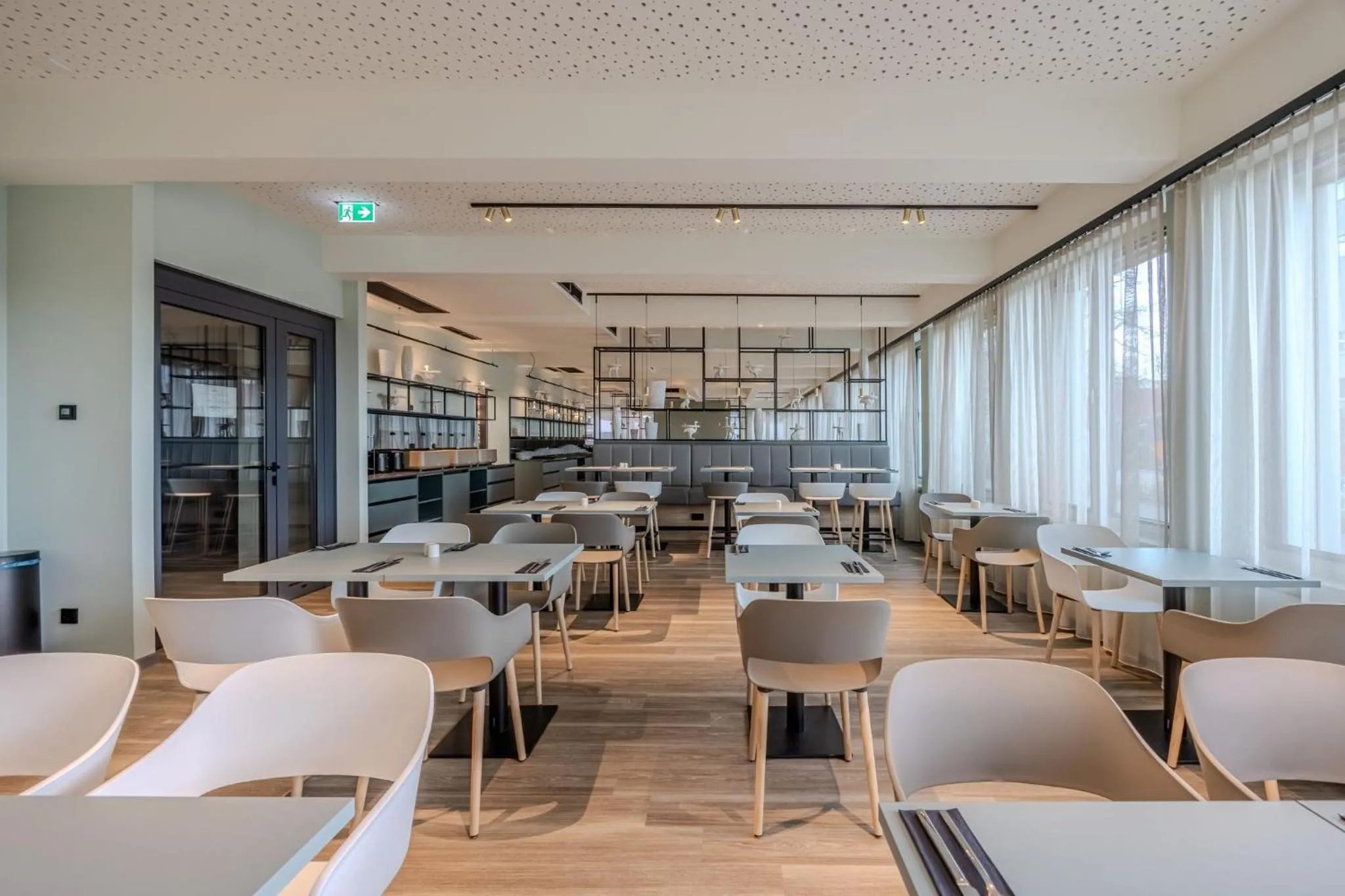 Breakfast in East Five Hotel Frankfurt Offenbach