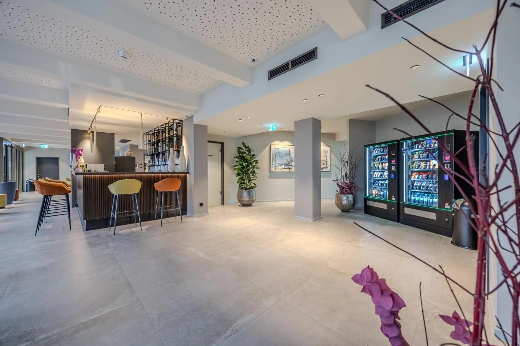 Lobby or reception in East Five Hotel Frankfurt Offenbach