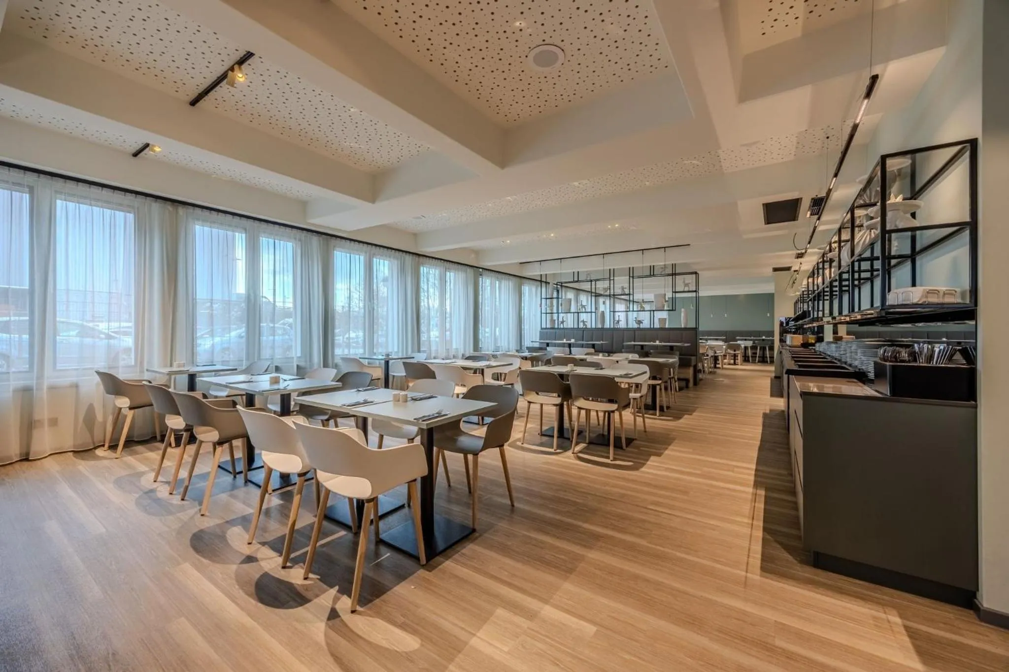 Breakfast in East Five Hotel Frankfurt Offenbach