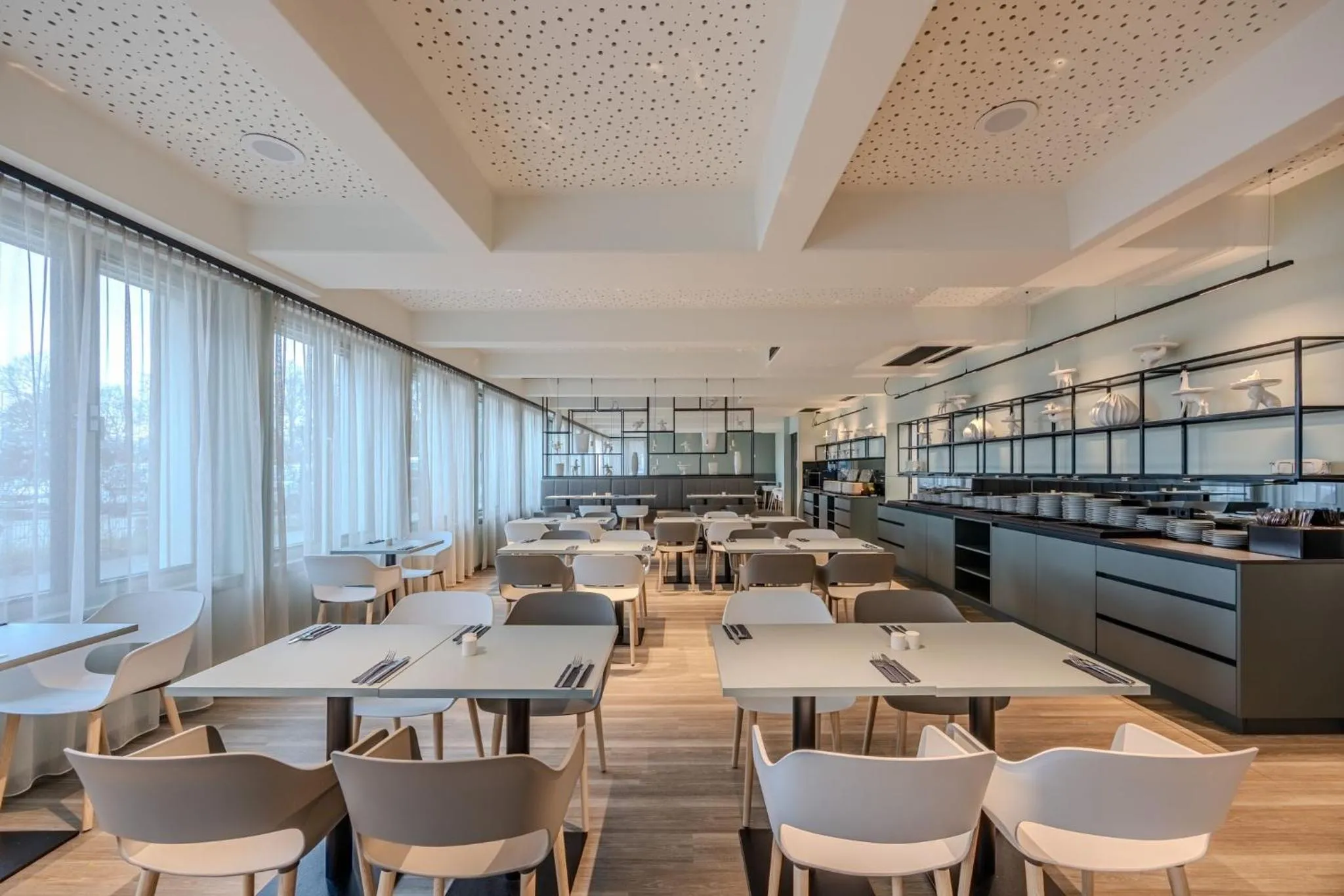 Breakfast in East Five Hotel Frankfurt Offenbach