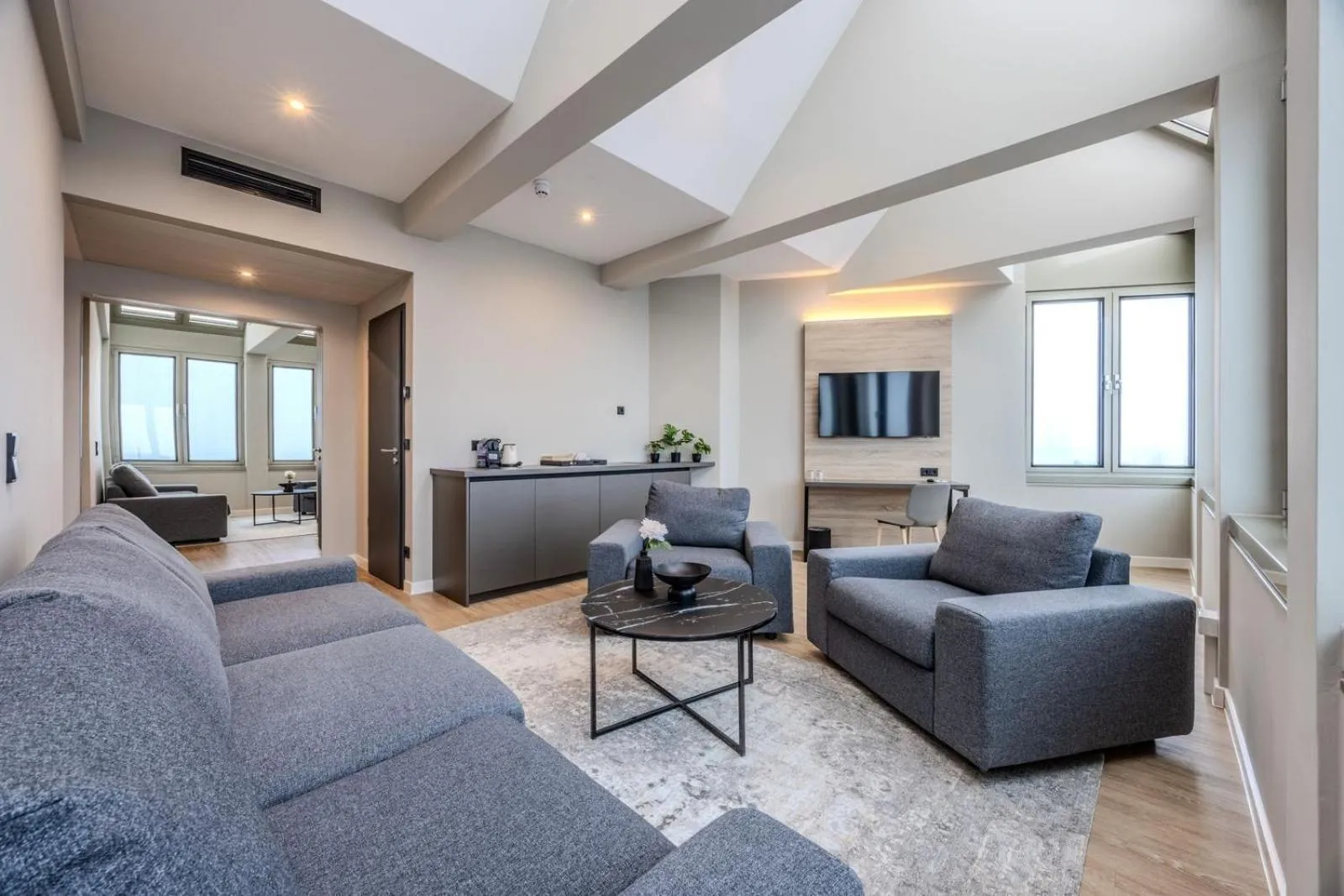 Living room in East Five Hotel Frankfurt Offenbach