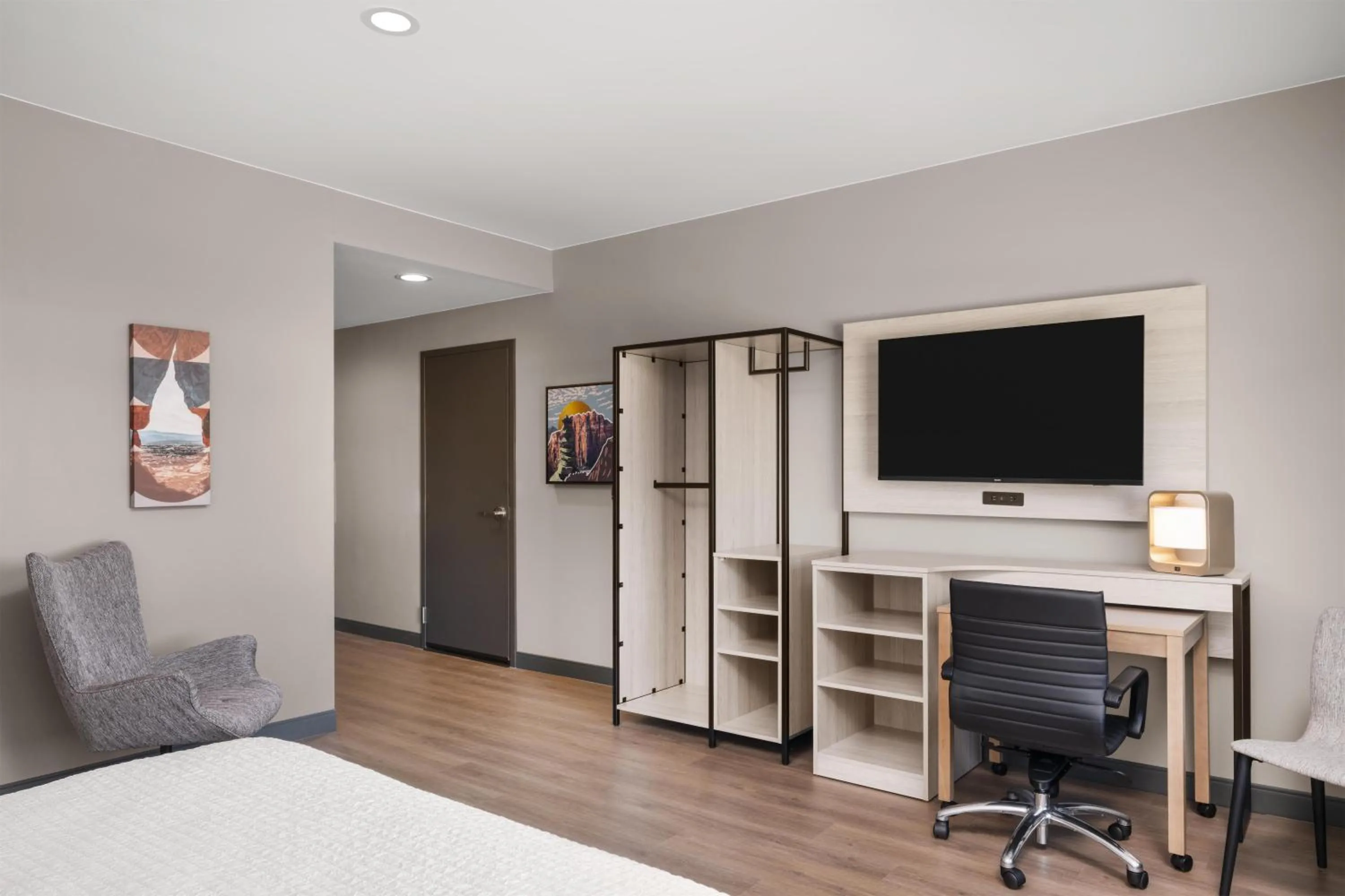 King Room with Roll-In Shower and Kitchenette - Disability Access/Non-Smoking in @HOME by Best Western St. George