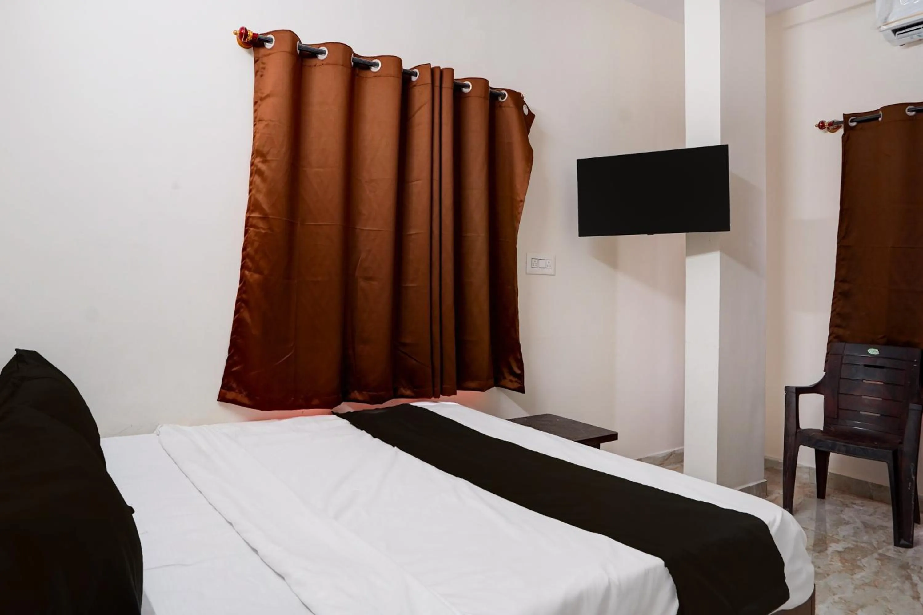 Bedroom, Bed in Hotel O Dasarahalli Metro Station Bangalore Formerly Megha Ventures