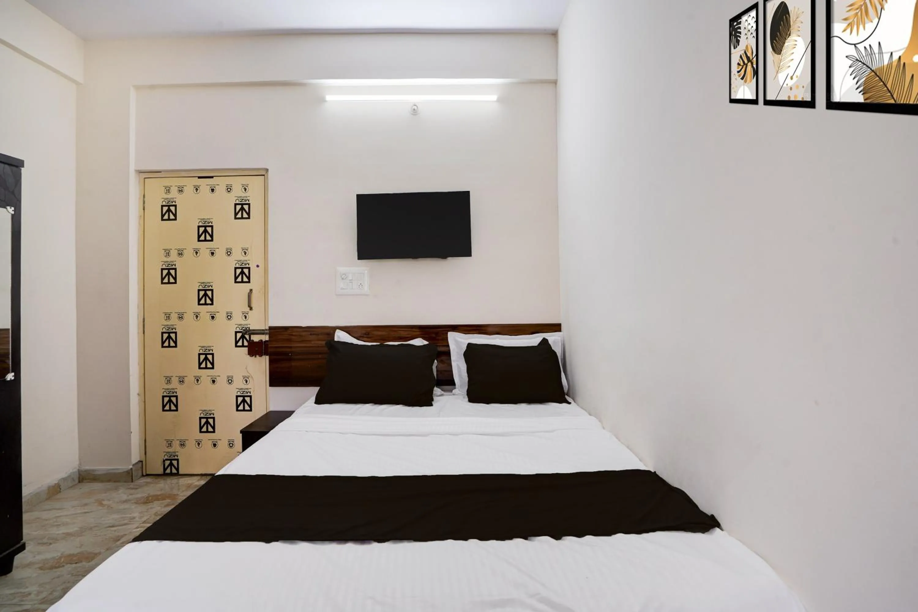 Bedroom, Bed in Hotel O Dasarahalli Metro Station Bangalore Formerly Megha Ventures
