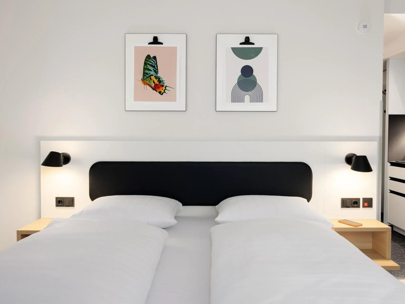 Bed in smartments Bielefeld Hauptbahnhof