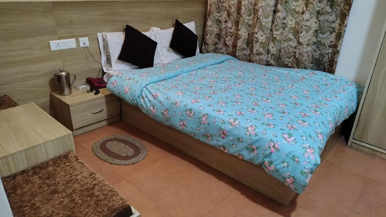Bed in Rising Inn