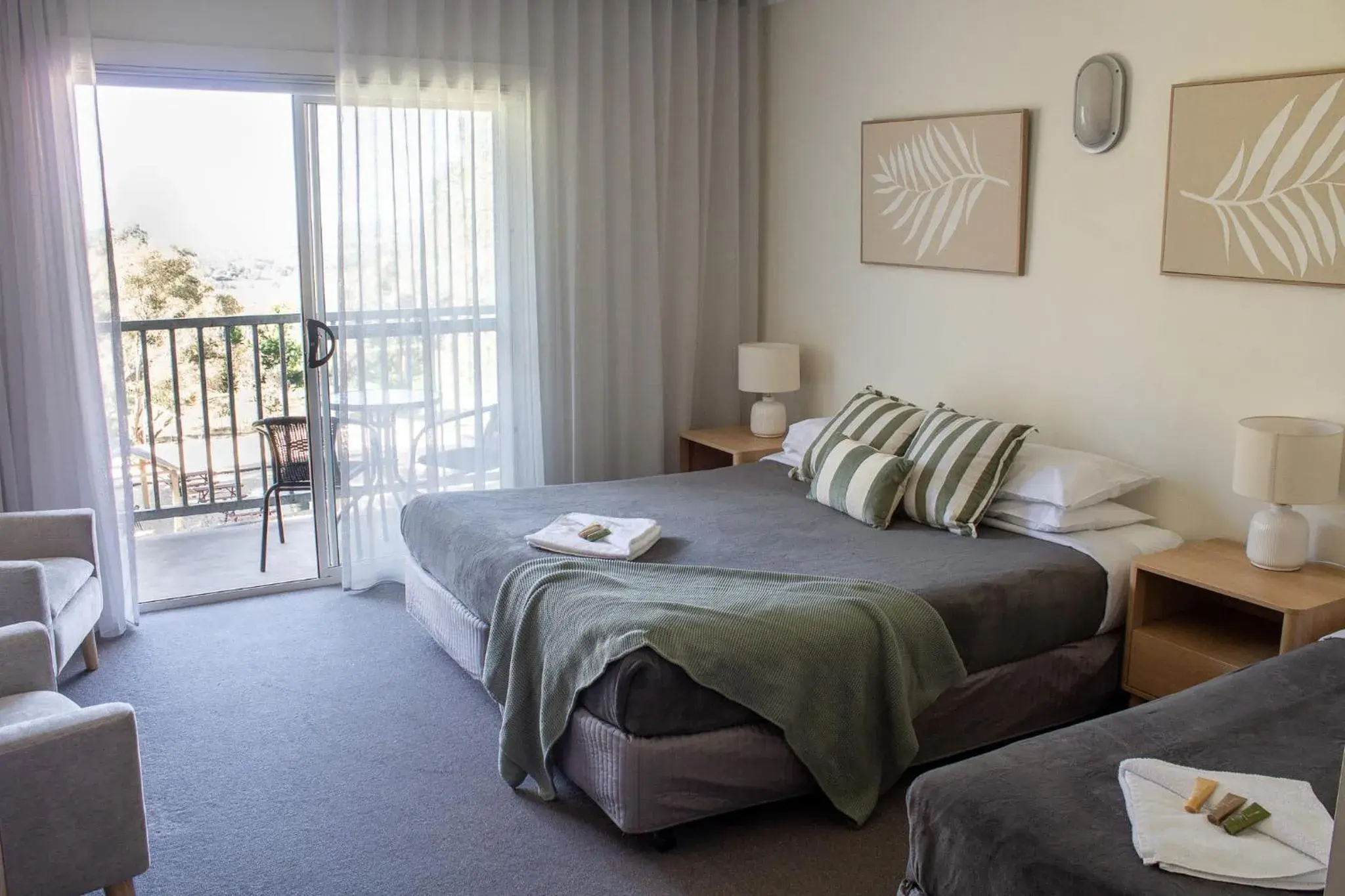 Bathurst Goldfields Resort - Conrod Straight, Mount Panorama Bathurst Goldfields Resort - Conrod Straight, Mount Panorama