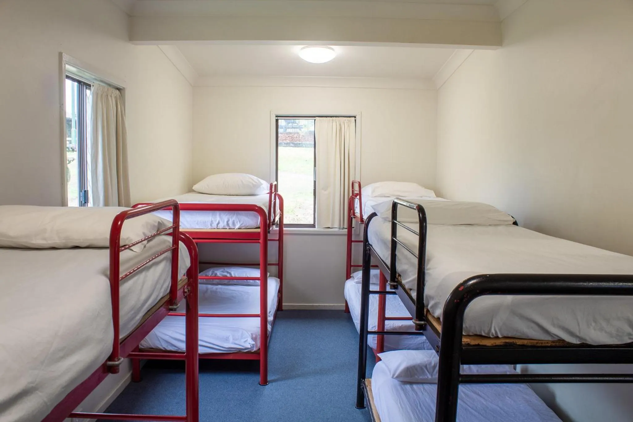 Bedroom, Bed in BATHURST GOLDFIELDS MOTEL at 428 CONROD STRAIGHT MOUNT PANORAMA