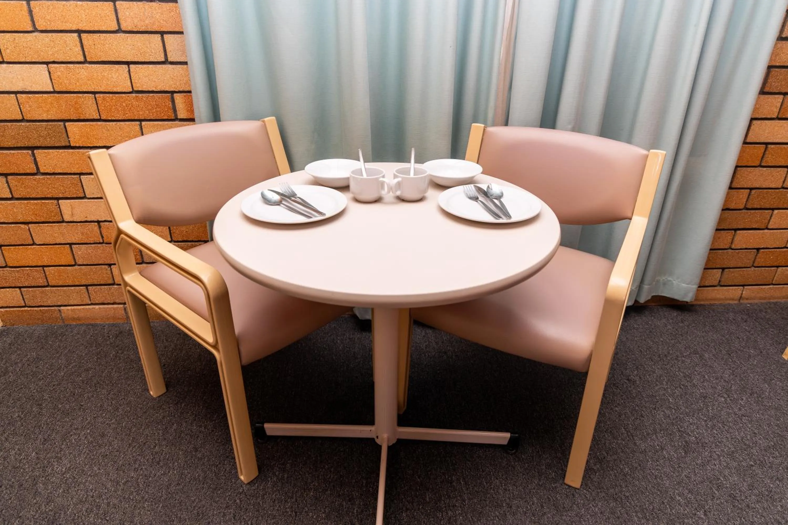 Seating area in All Travellers Motor Inn