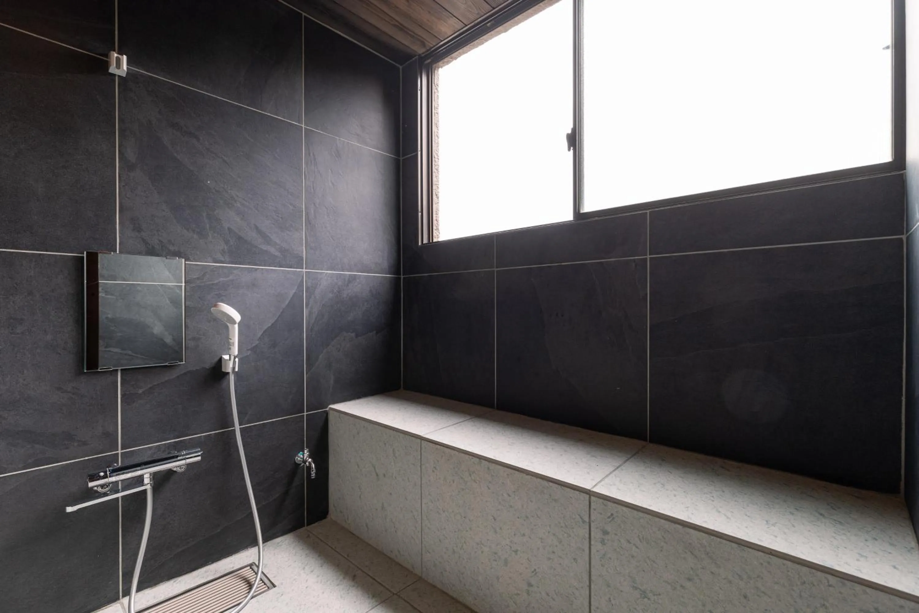 Hot Spring Bath in Yoshino