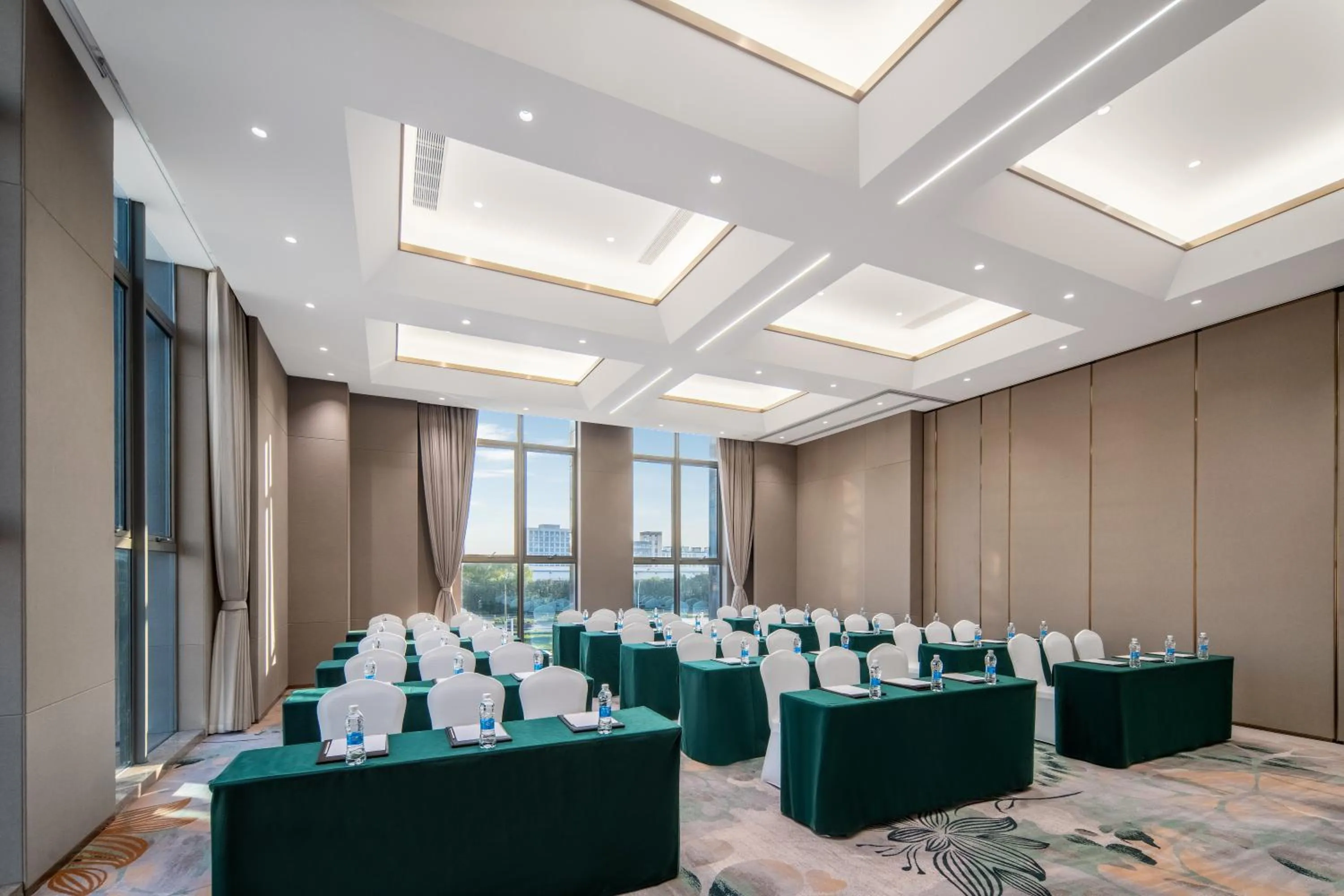 Meeting/conference room in Wyndham Garden Shanghai Songjiang