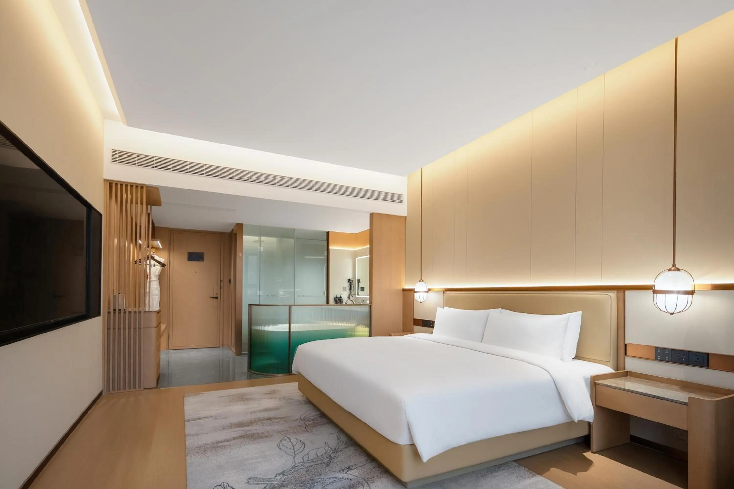 Bedroom, Bed in Wyndham Garden Shanghai Songjiang