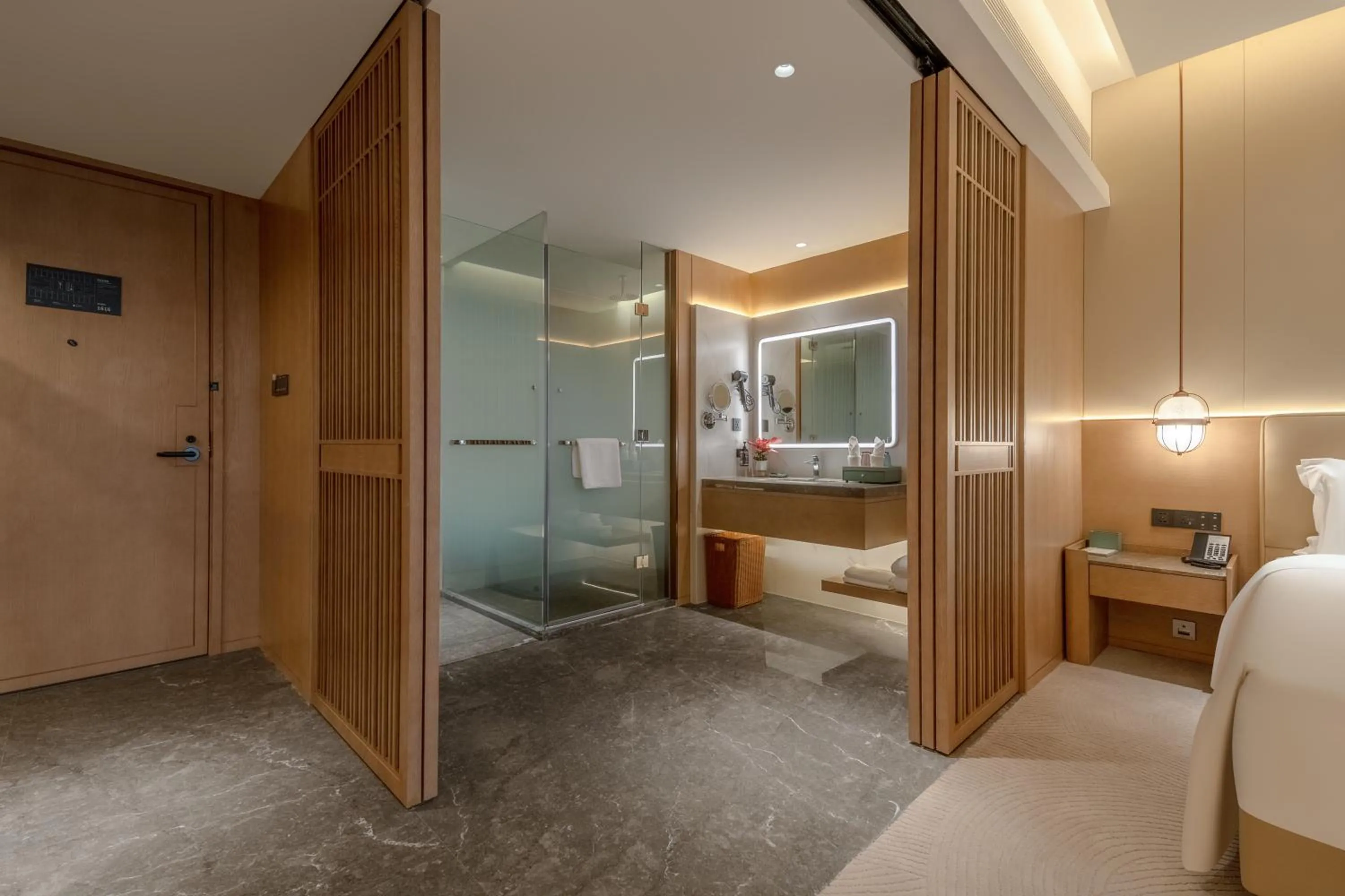 Bathroom, Bed in Wyndham Garden Shanghai Songjiang