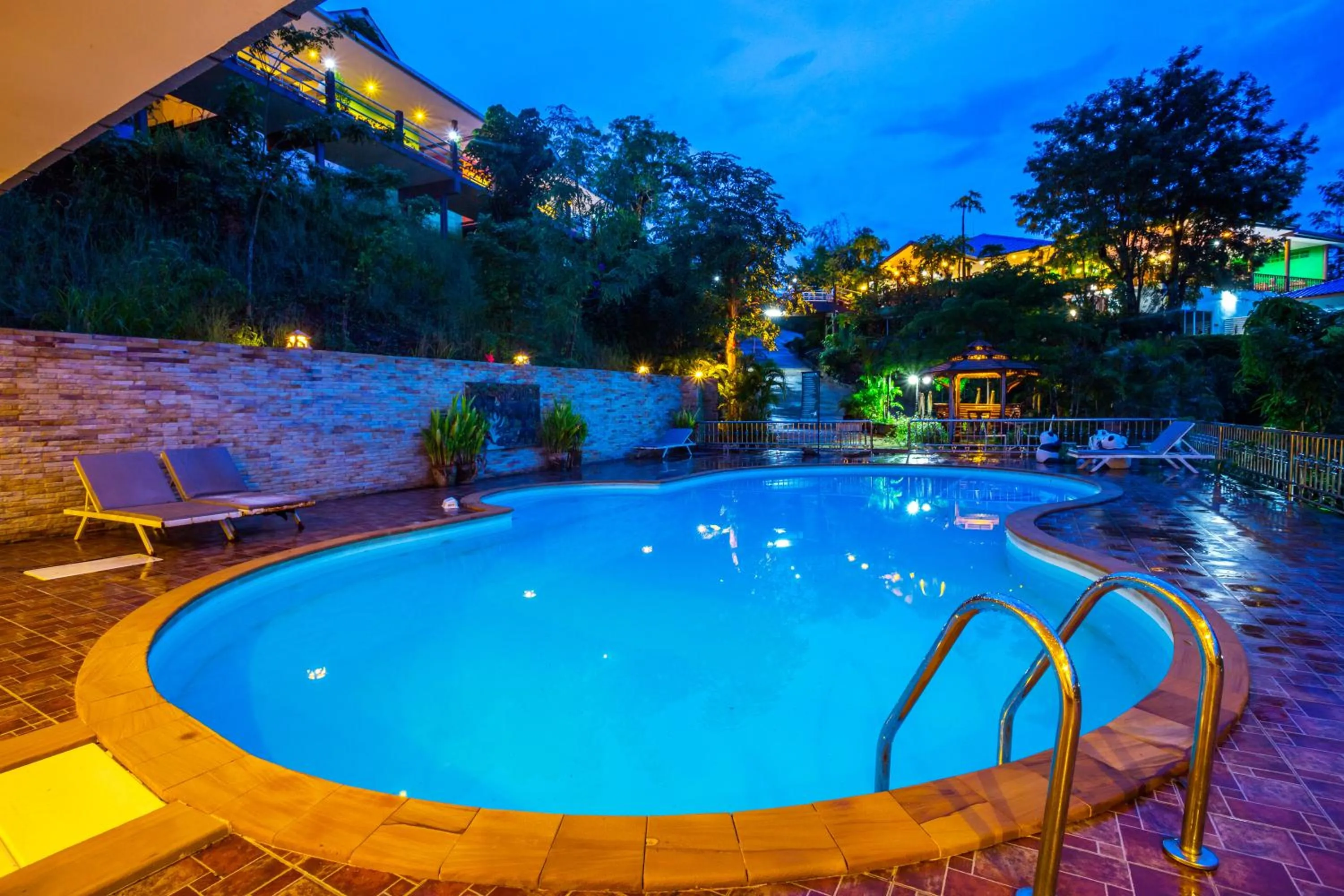 Swimming pool in Star Hill River Kwai Resort